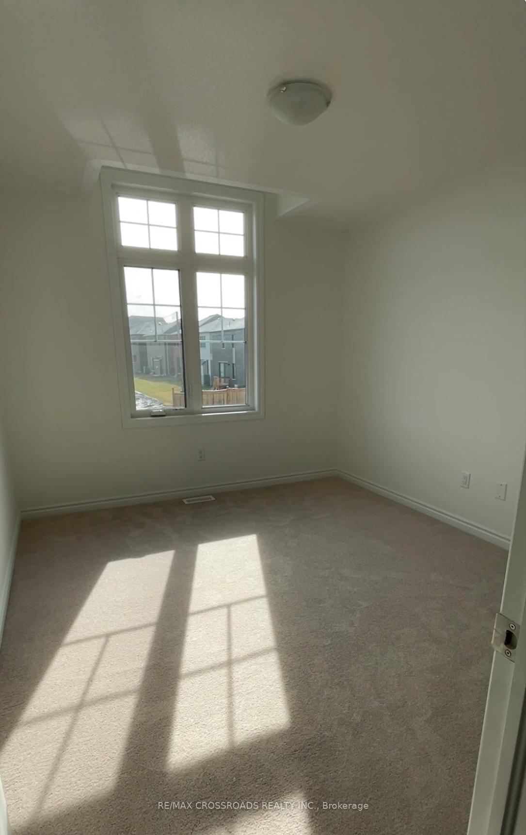 Photo 7 of 312 Madelaine Drive, Barrie, Painswick South — HOMEH