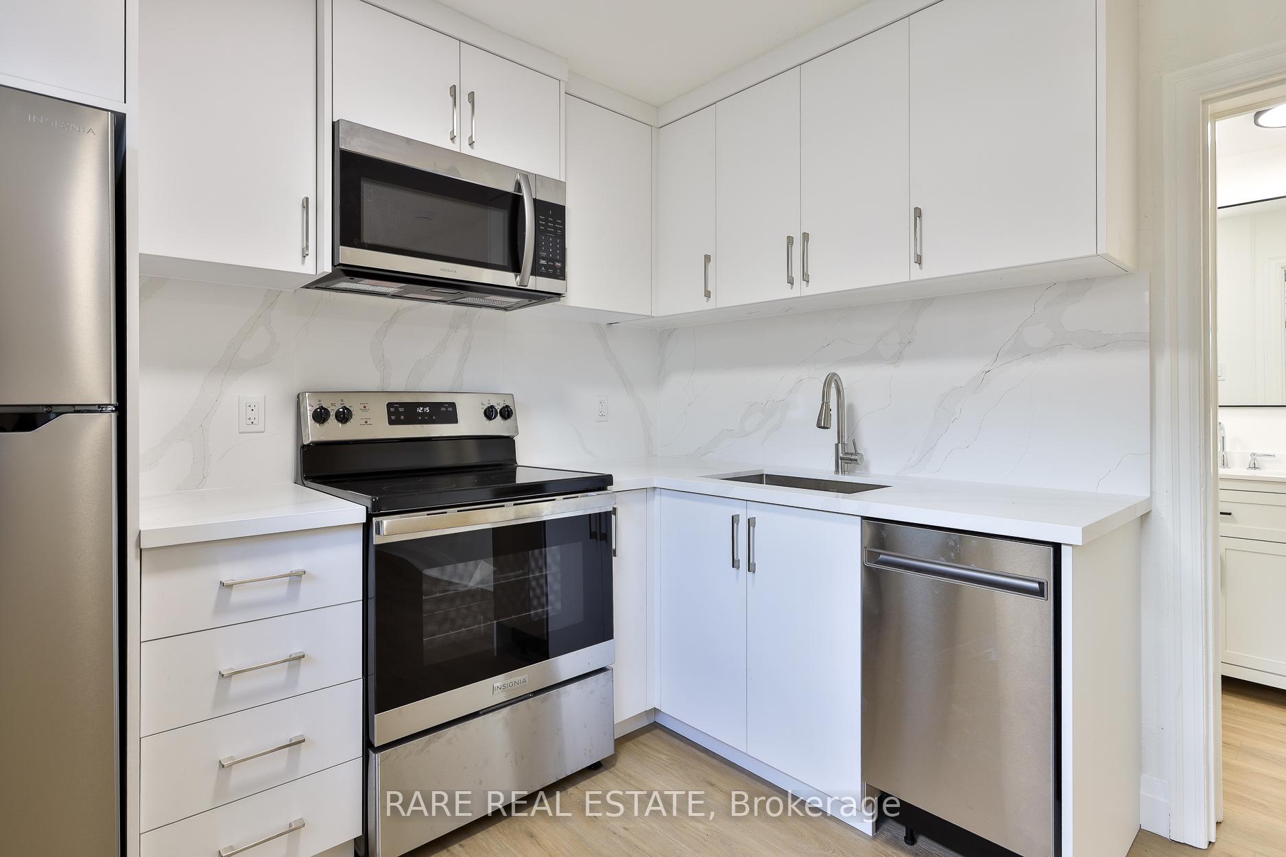Photo 8 of Unit A, 2369 Queen Street, Toronto, The Beaches — HOMEH