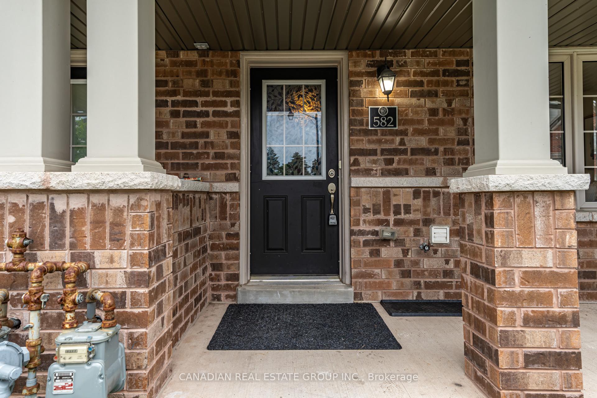 Photo 2 of Unit 68, 582 Linden Drive, Cambridge, Preston Heights — HOMEH