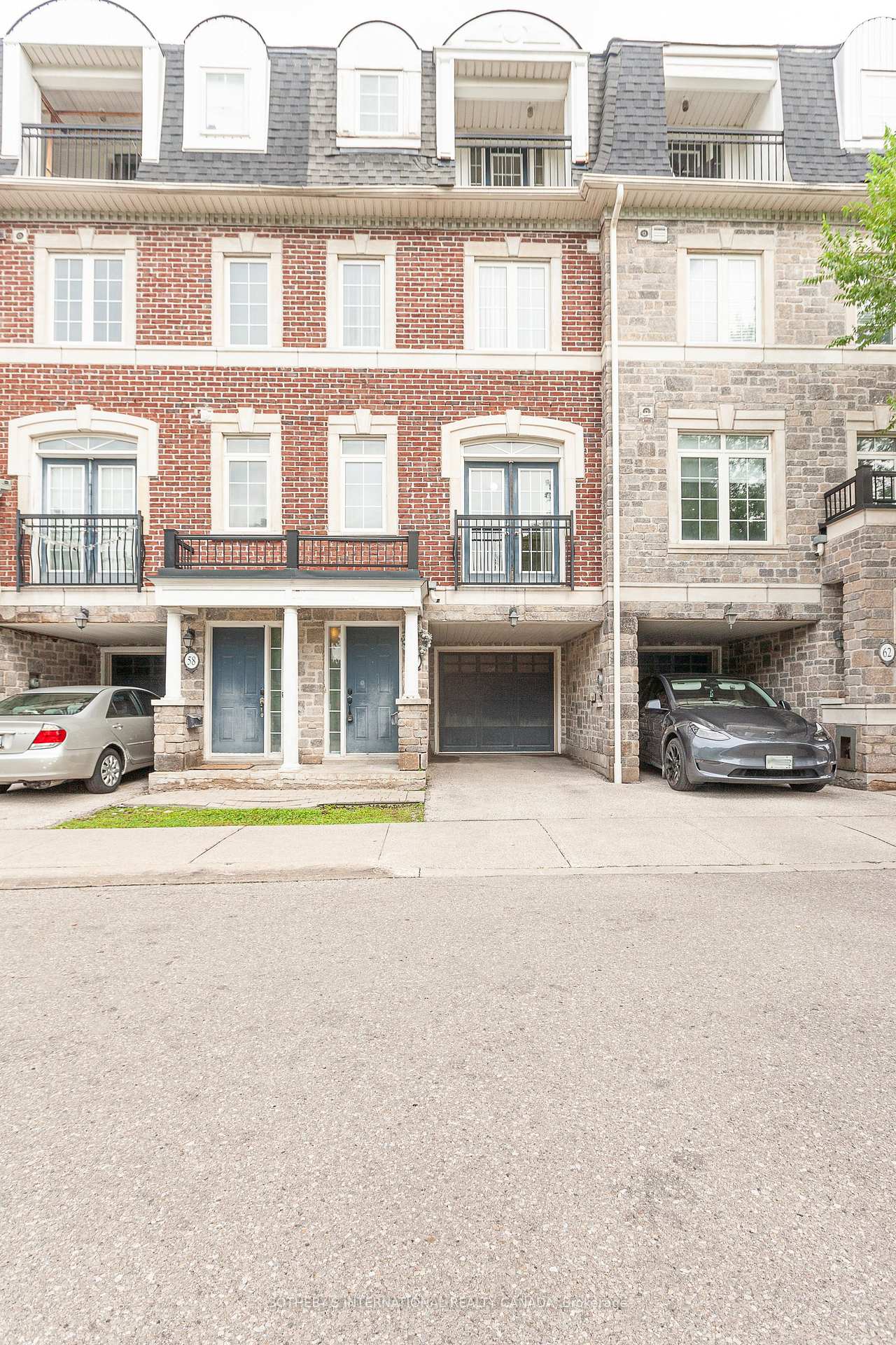 Photo 2 of 60 Routliffe Lane, North York, Newtonbrook West — HOMEH