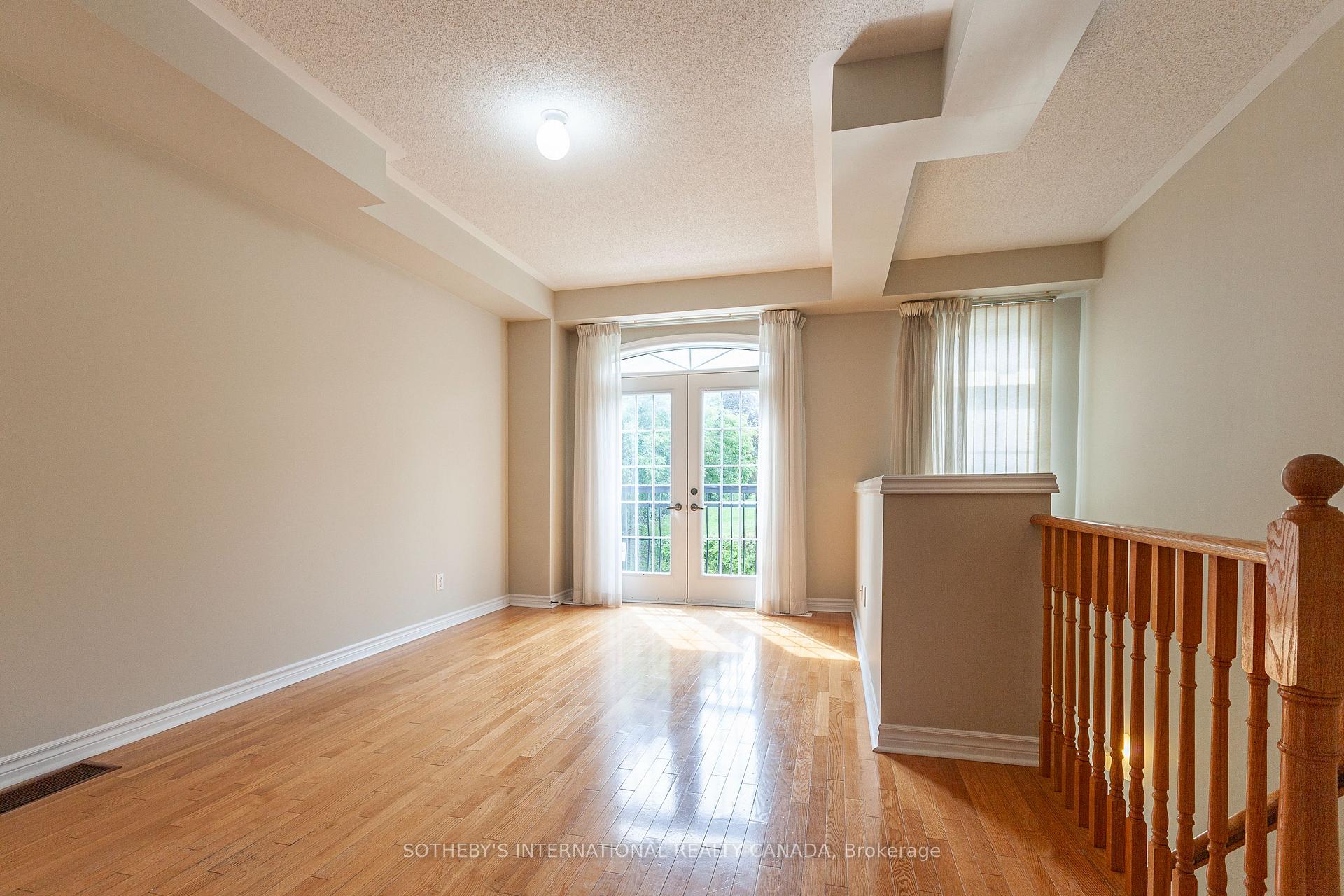 Photo 13 of 60 Routliffe Lane, North York, Newtonbrook West — HOMEH