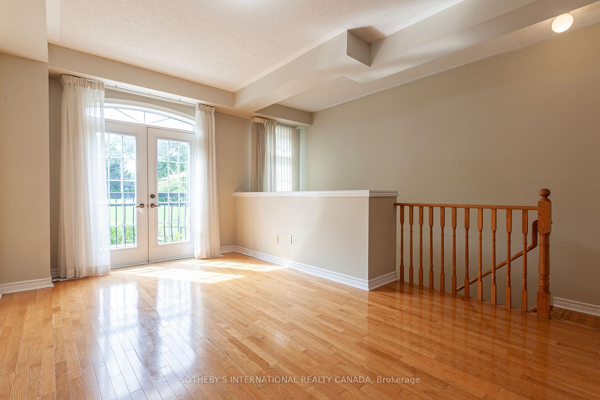 Photo 14 of 60 Routliffe Lane, North York, Newtonbrook West — HOMEH