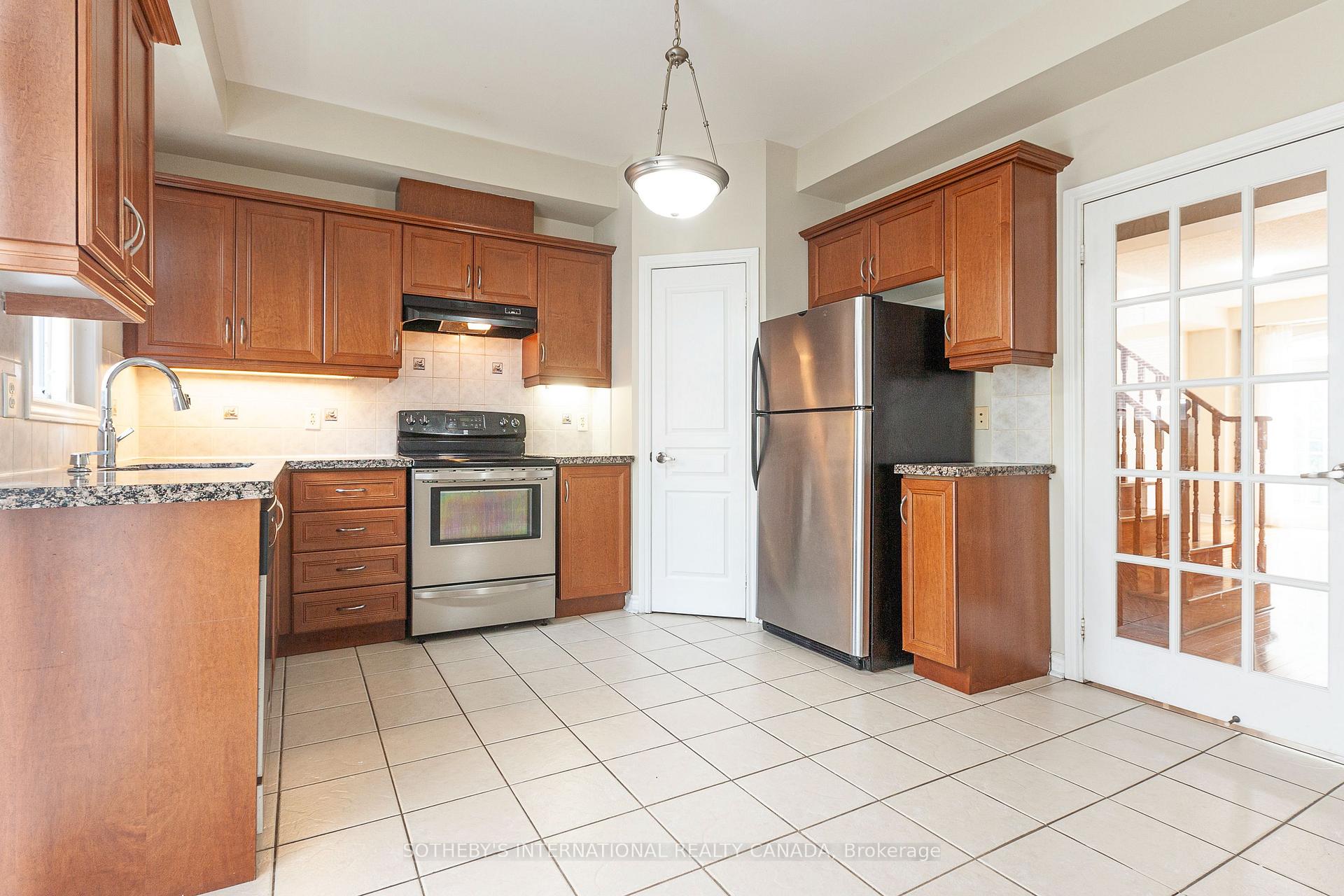 Photo 18 of 60 Routliffe Lane, North York, Newtonbrook West — HOMEH