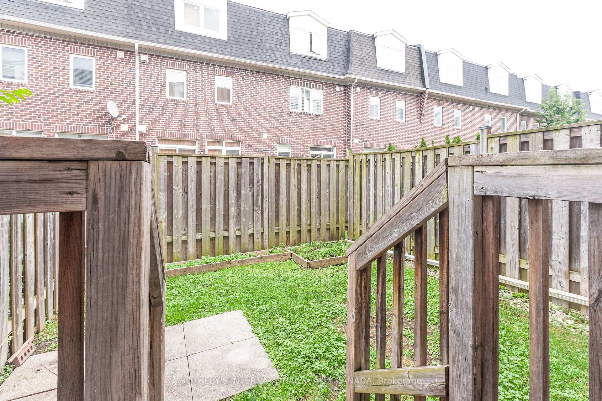 Photo 20 of 60 Routliffe Lane, North York, Newtonbrook West — HOMEH