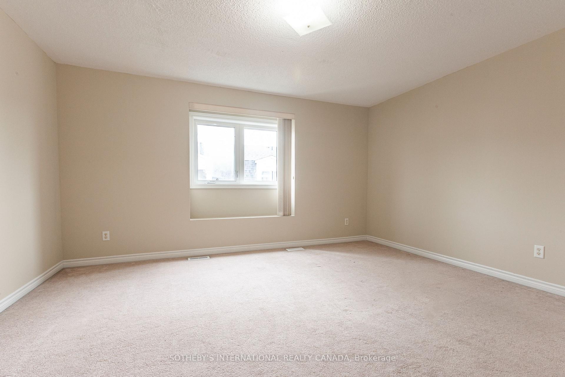 Photo 39 of 60 Routliffe Lane, North York, Newtonbrook West — HOMEH