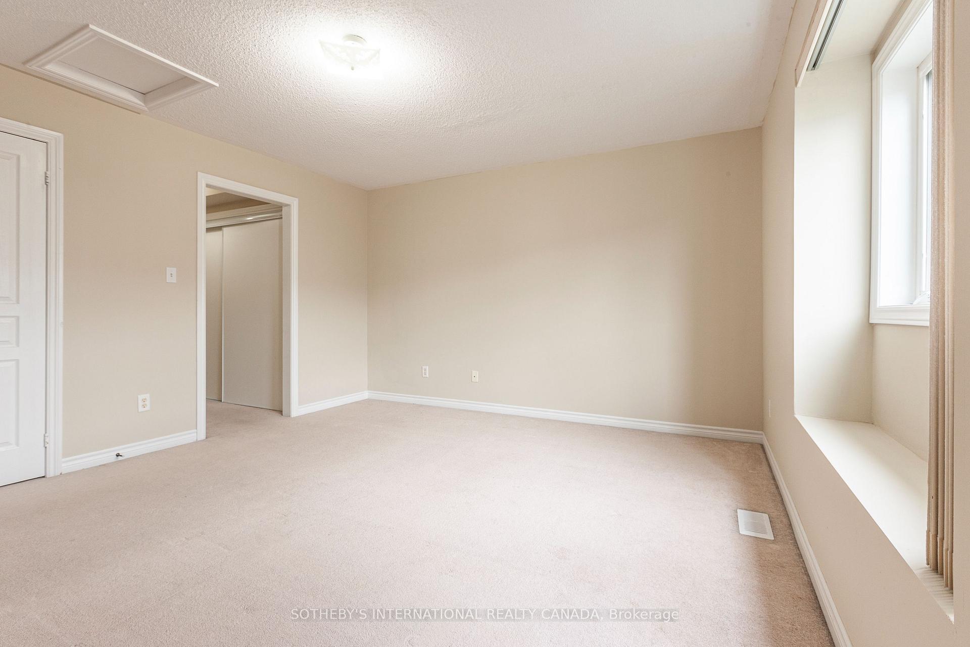 Photo 41 of 60 Routliffe Lane, North York, Newtonbrook West — HOMEH