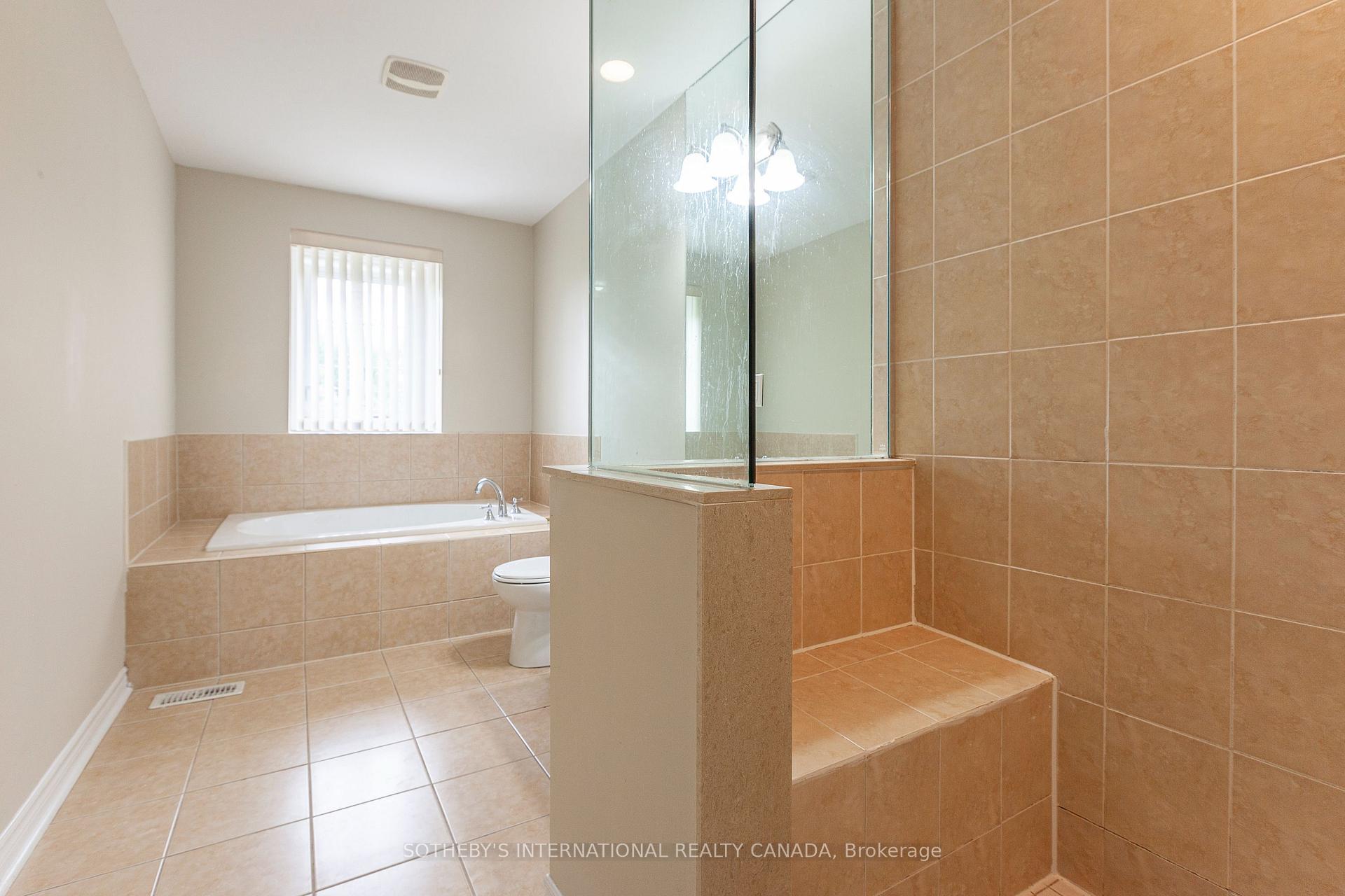 Photo 43 of 60 Routliffe Lane, North York, Newtonbrook West — HOMEH