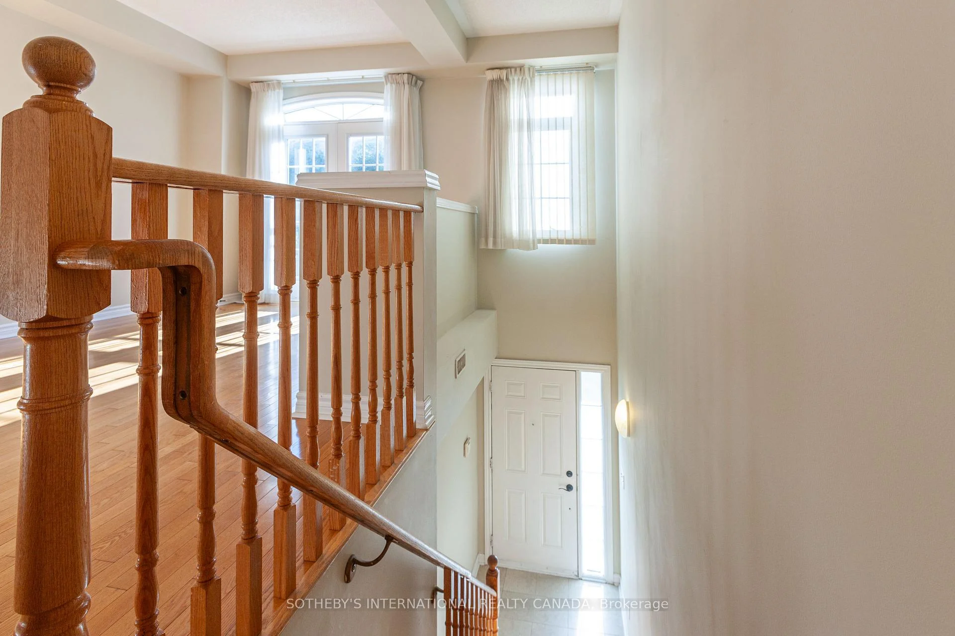 Photo 12 of 60 Routliffe Lane, North York, Newtonbrook West — HOMEH