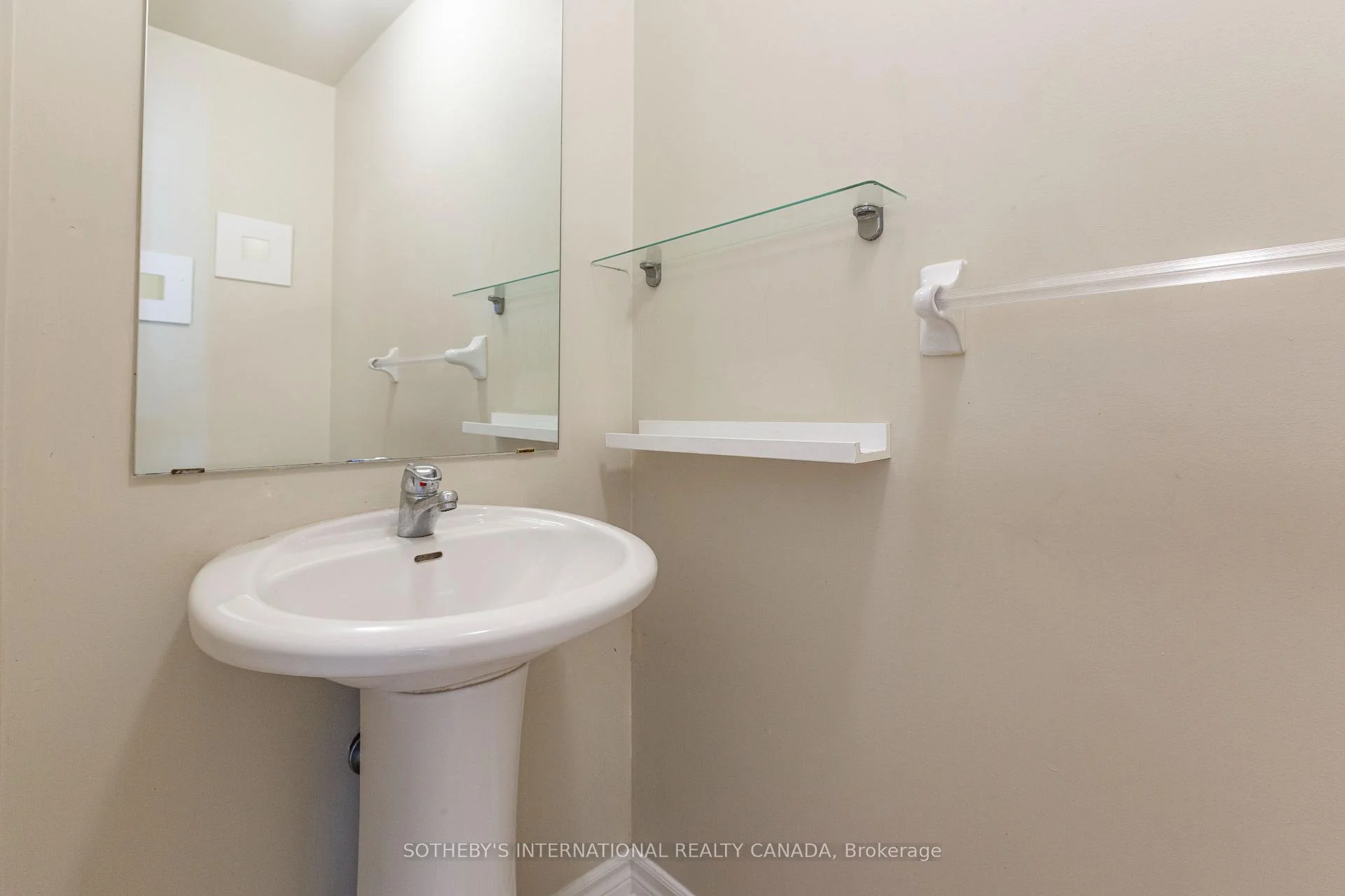 Photo 46 of 60 Routliffe Lane, North York, Newtonbrook West — HOMEH