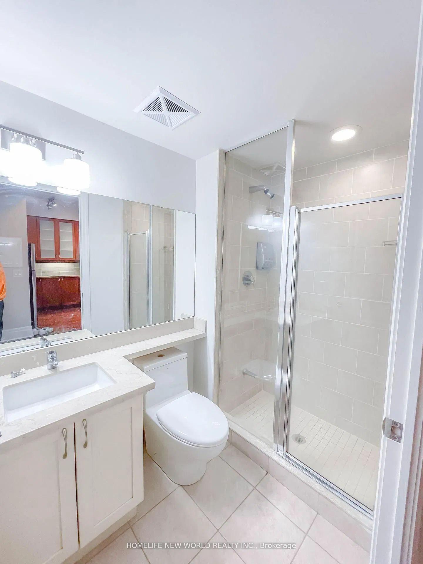 Photo 5 of Unit 404, 21 Upper Duke Crescent, Markham, Unionville — HOMEH