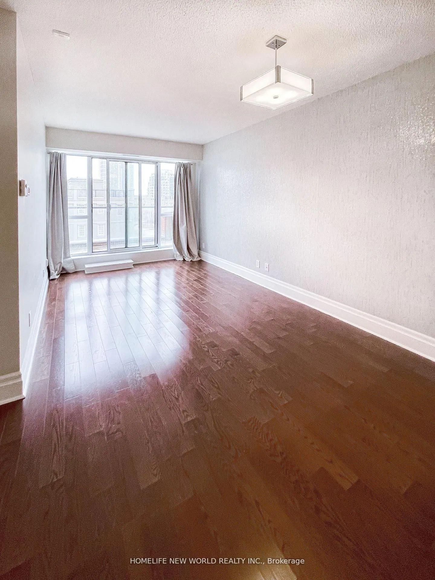 Photo 7 of Unit 404, 21 Upper Duke Crescent, Markham, Unionville — HOMEH