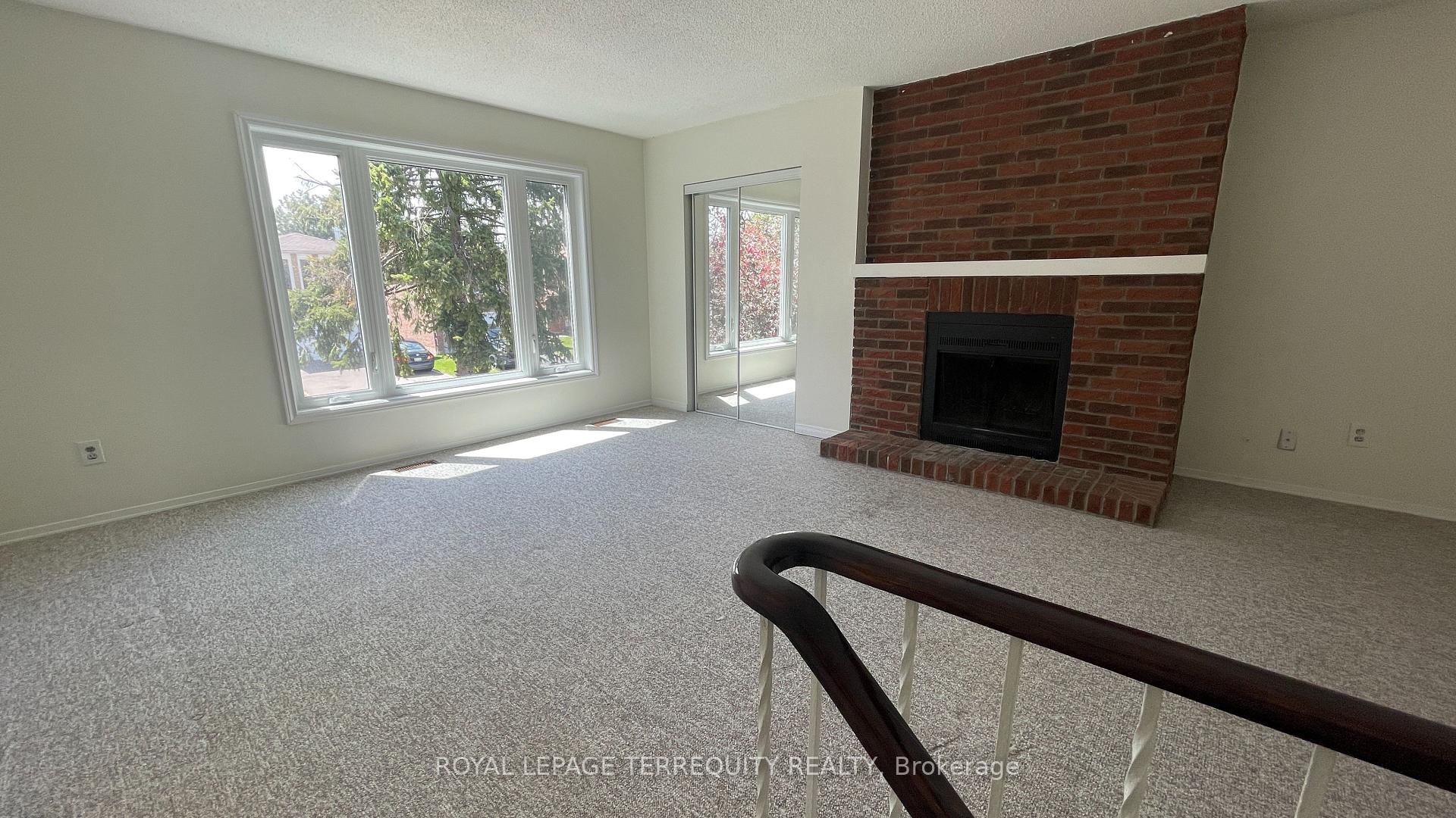 Photo 4 of 3151 Bracknell Crescent, Mississauga, Meadowvale — HOMEH