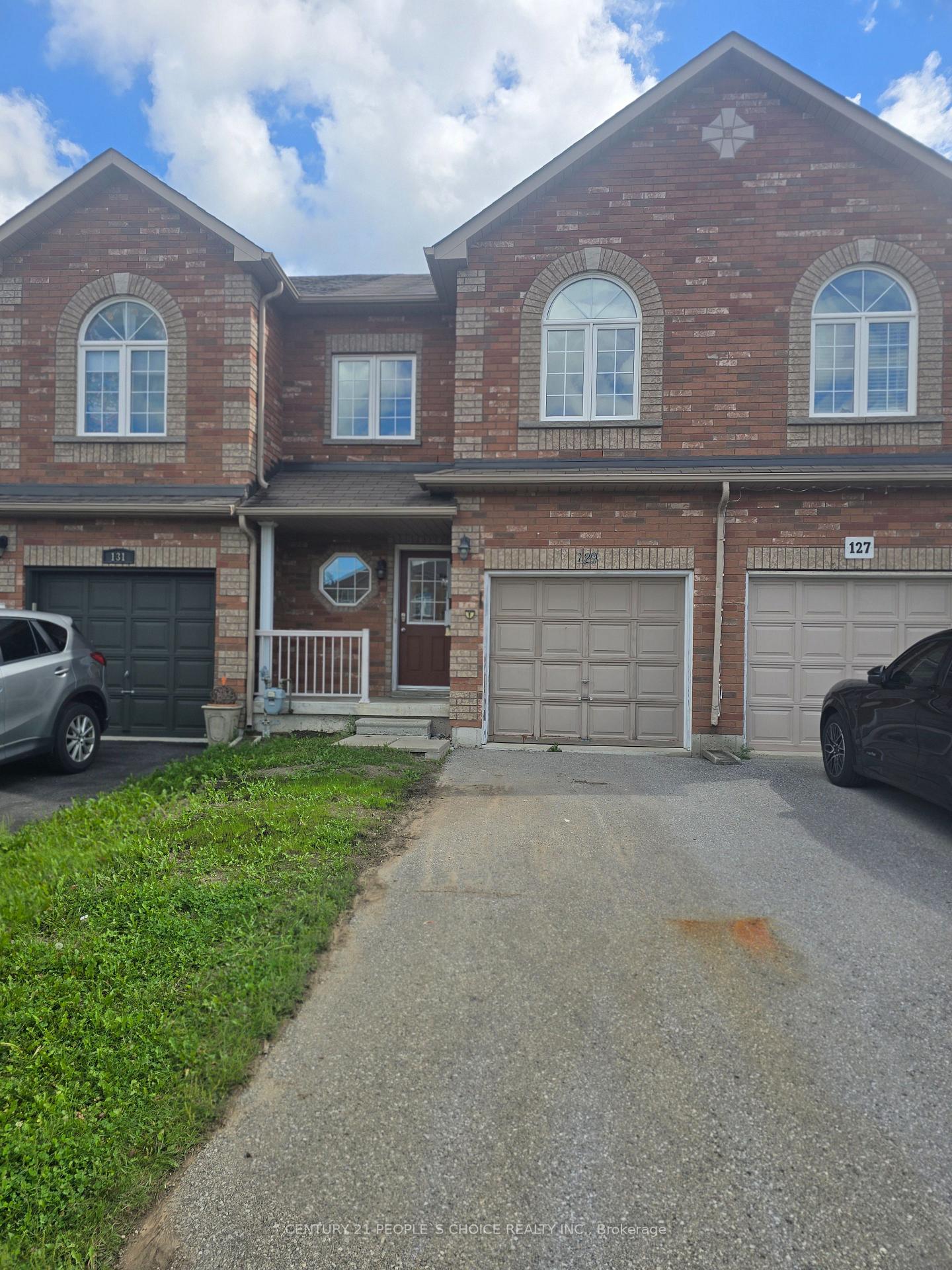 Photo 3 of 129 Sydenham Wells Square, Barrie, Georgian Drive — HOMEH