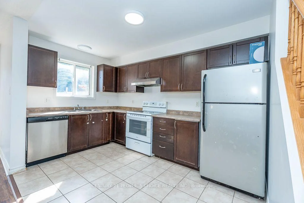 Photo 14 of 129 Sydenham Wells Square, Barrie, Georgian Drive — HOMEH