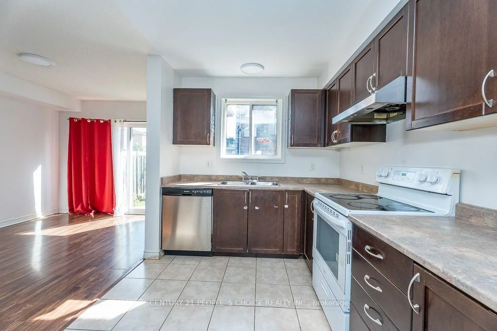 Photo 15 of 129 Sydenham Wells Square, Barrie, Georgian Drive — HOMEH