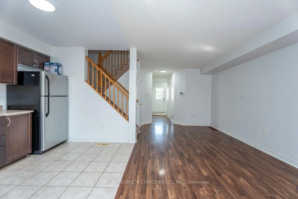 Photo 17 of 129 Sydenham Wells Square, Barrie, Georgian Drive — HOMEH