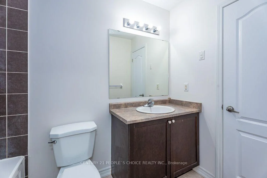 Photo 21 of 129 Sydenham Wells Square, Barrie, Georgian Drive — HOMEH