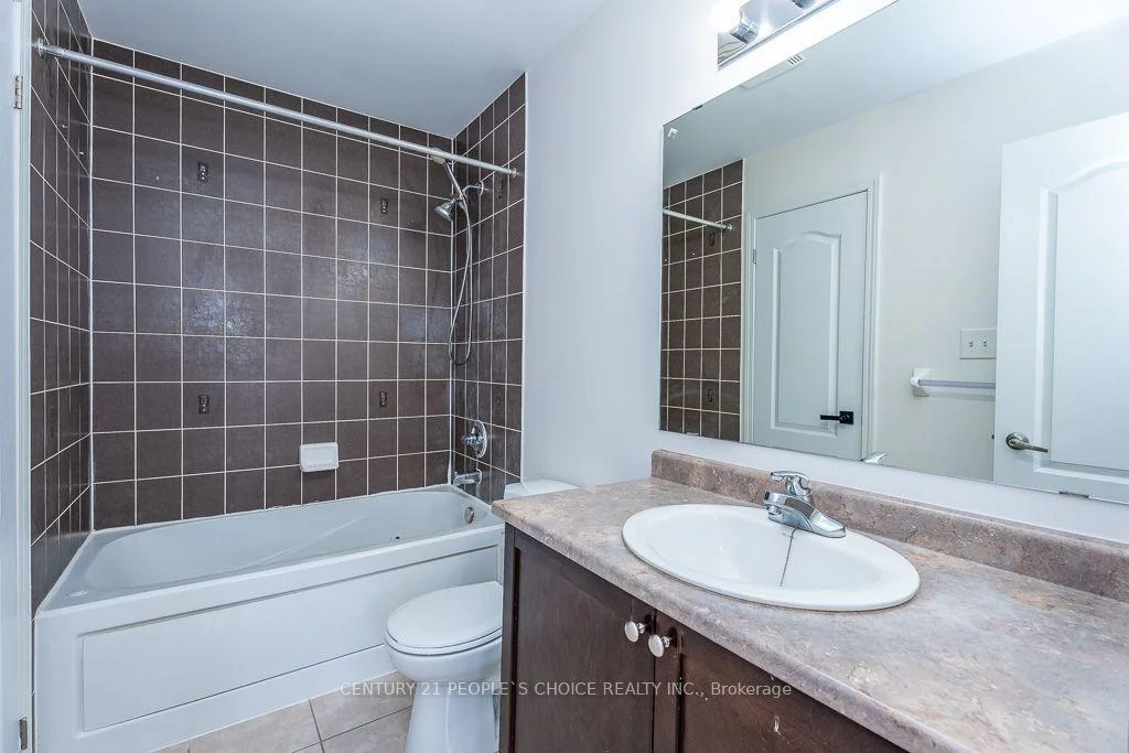 Photo 22 of 129 Sydenham Wells Square, Barrie, Georgian Drive — HOMEH