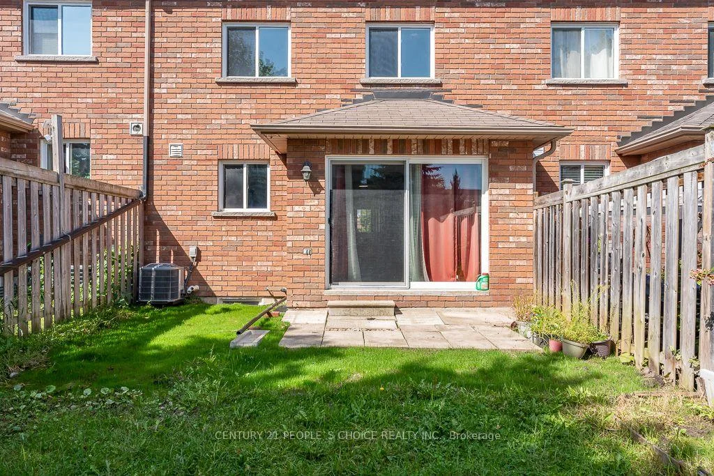 Photo 43 of 129 Sydenham Wells Square, Barrie, Georgian Drive — HOMEH
