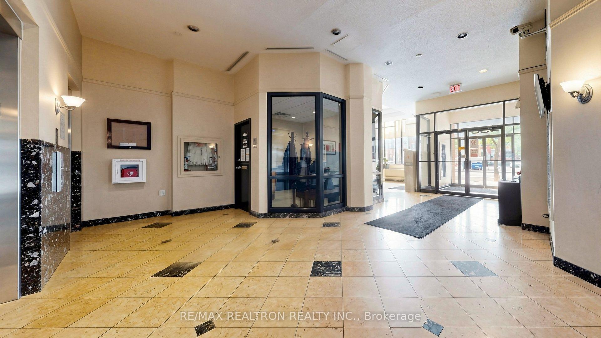 Photo 11 of Unit 806, 456 College Street, Toronto, Palmerston-Little Italy — HOMEH