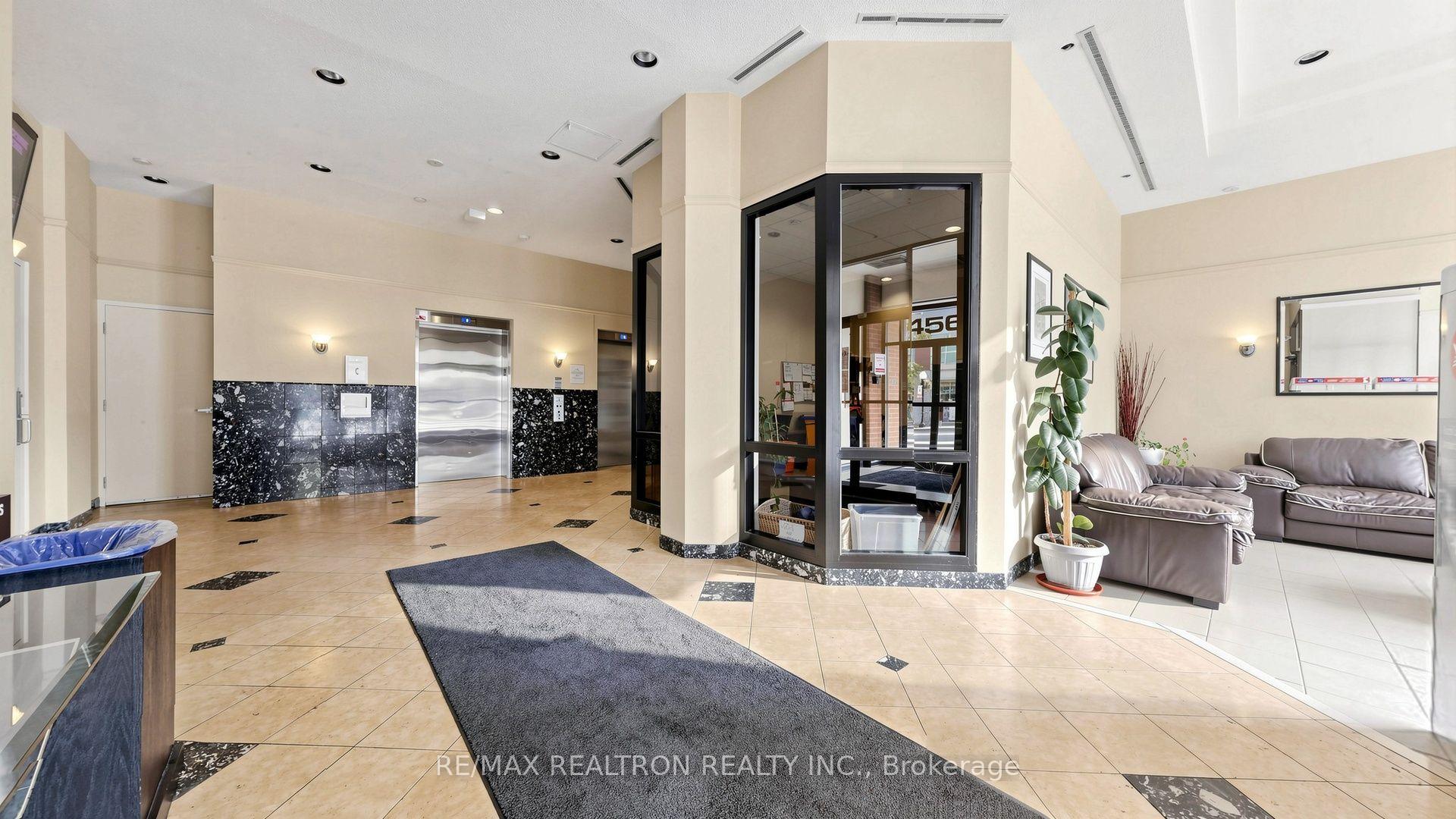 Photo 13 of Unit 806, 456 College Street, Toronto, Palmerston-Little Italy — HOMEH