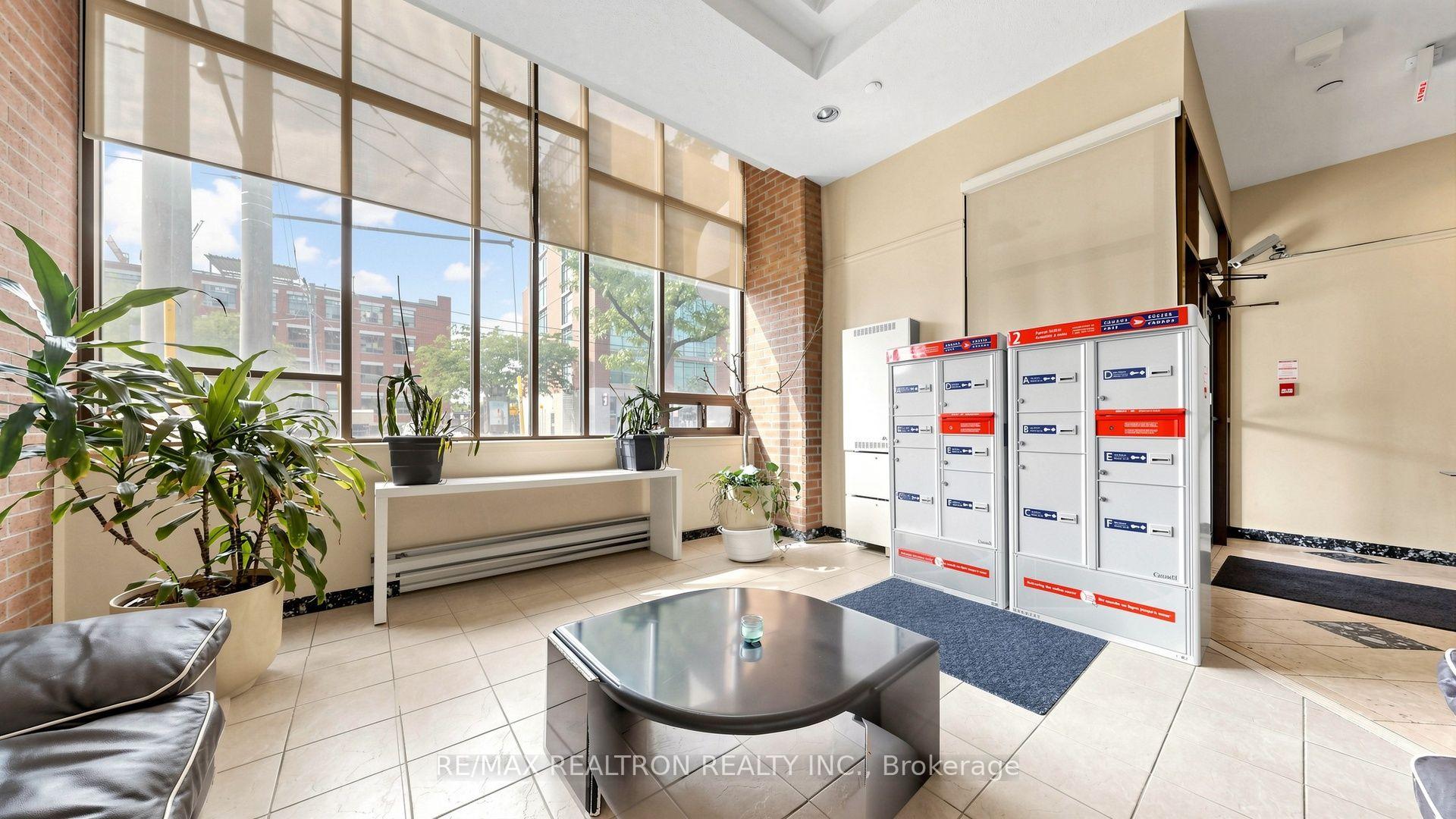 Photo 16 of Unit 806, 456 College Street, Toronto, Palmerston-Little Italy — HOMEH