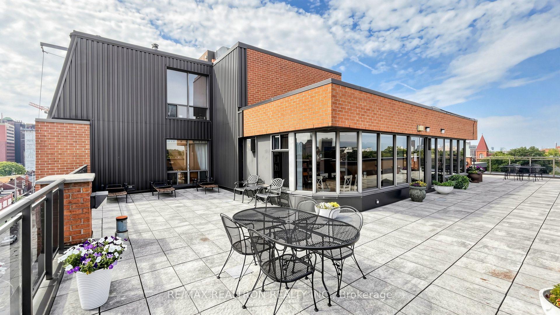 Photo 42 of Unit 806, 456 College Street, Toronto, Palmerston-Little Italy — HOMEH
