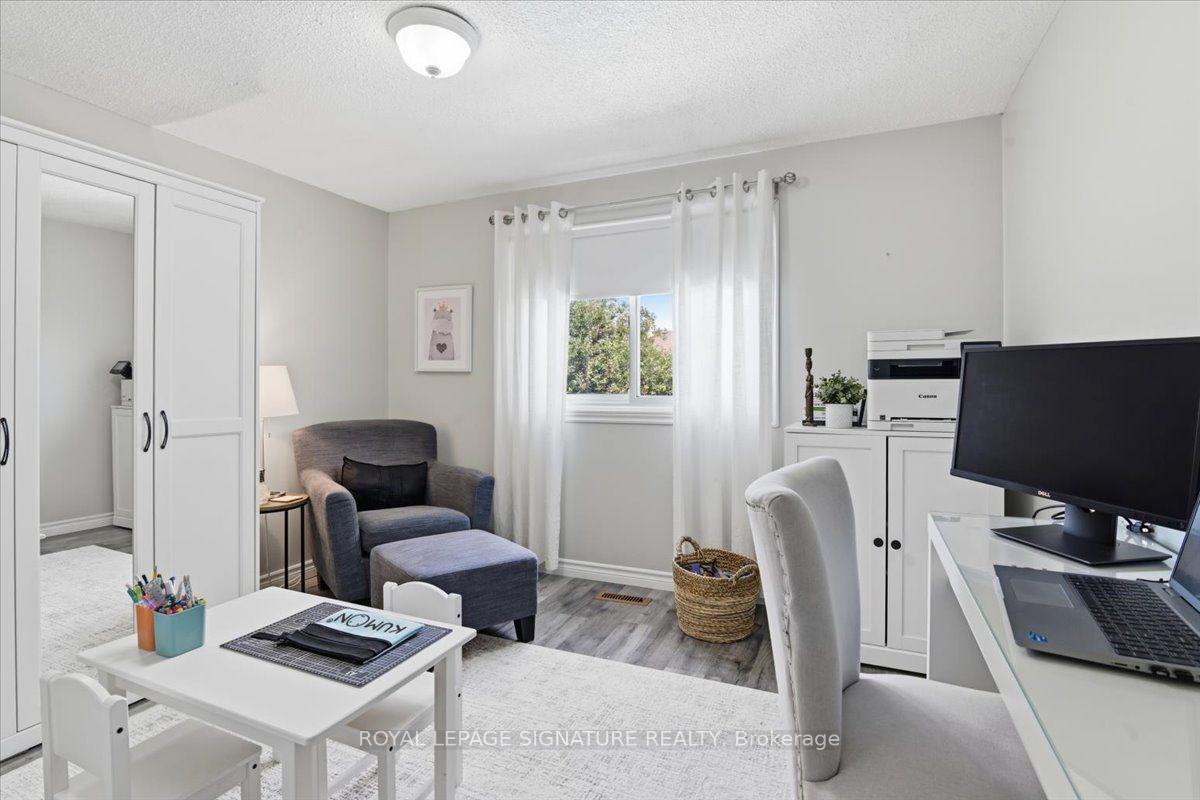 Photo 25 of 50 Lumsden Crescent, Whitby, Pringle Creek — HOMEH