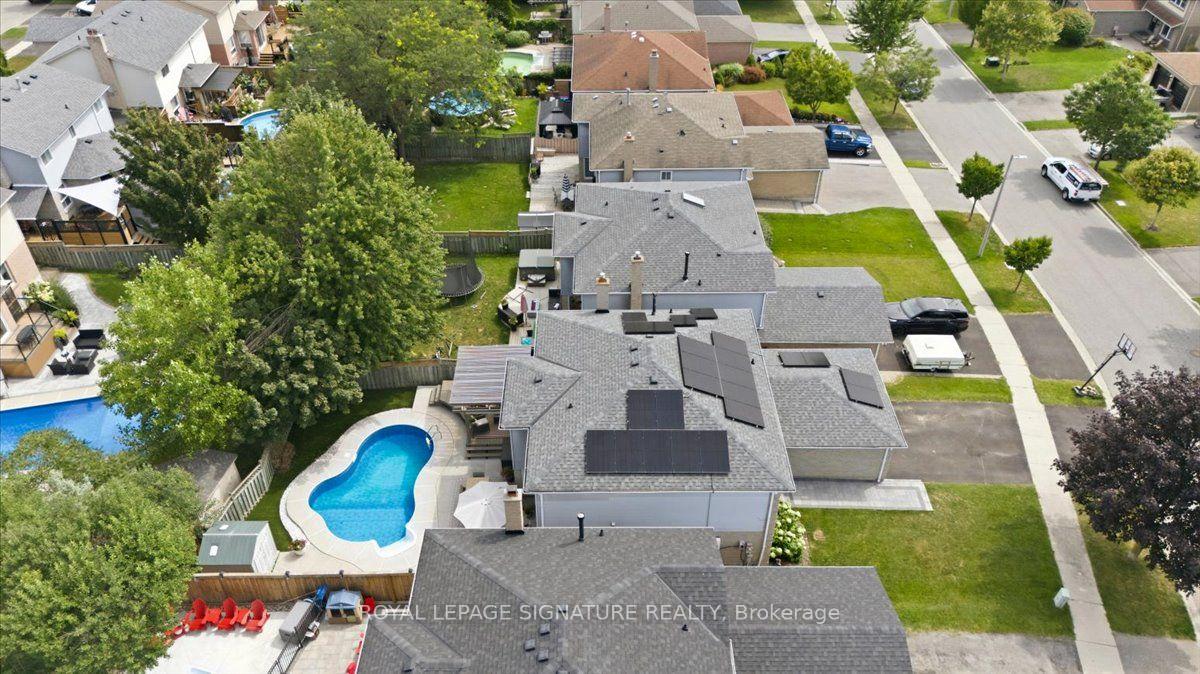 Photo 44 of 50 Lumsden Crescent, Whitby, Pringle Creek — HOMEH