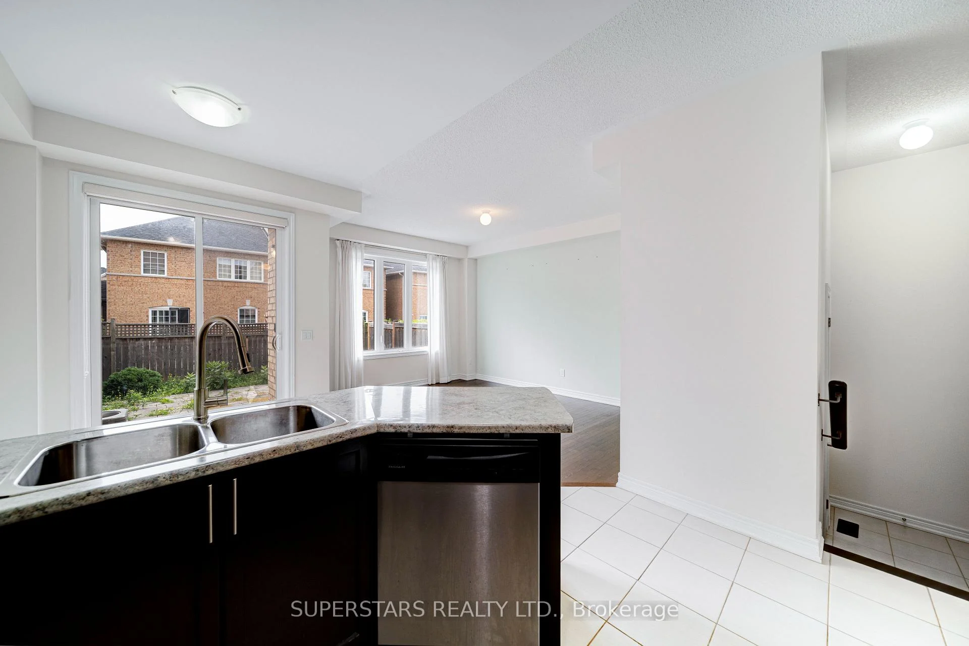 Photo 29 of 3 Wermoth Court, Markham, Wismer — HOMEH