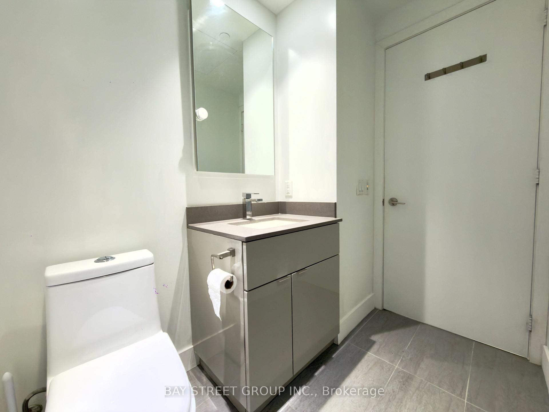 Photo 5 of Unit 4502, 7 Grenville Street, Toronto, Bay Street Corridor — HOMEH