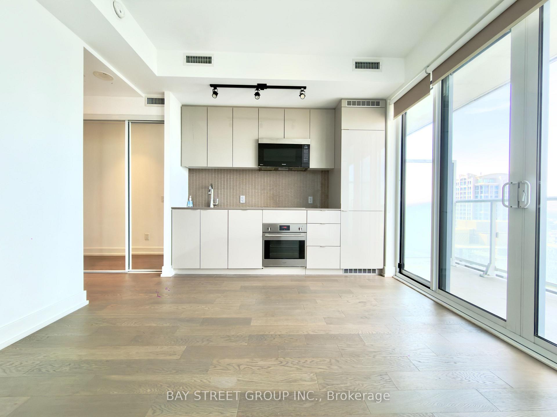 Photo 9 of Unit 4502, 7 Grenville Street, Toronto, Bay Street Corridor — HOMEH