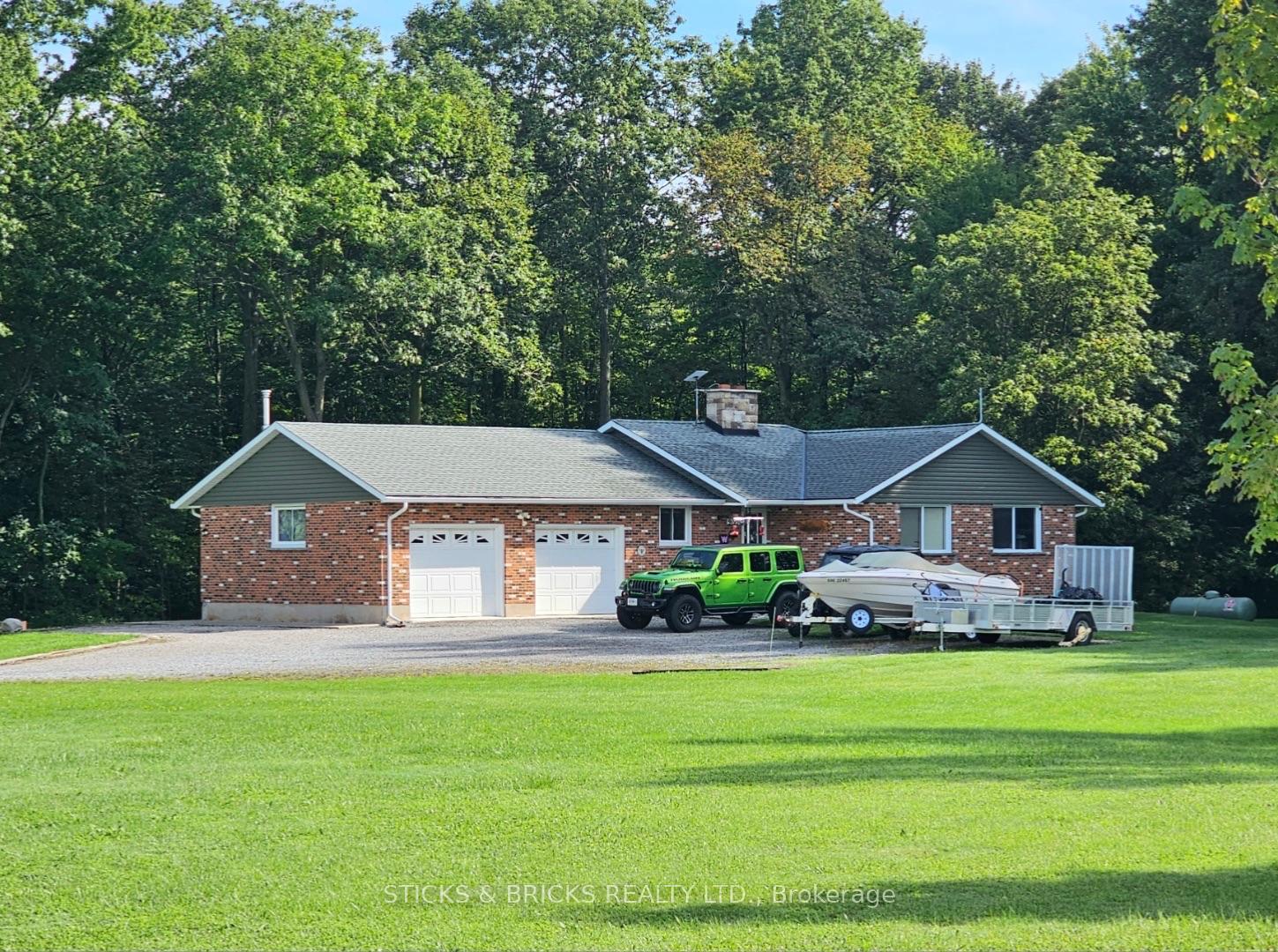 Photo 2 of 9195 Carl Road, Niagara Falls, Schisler — HOMEH