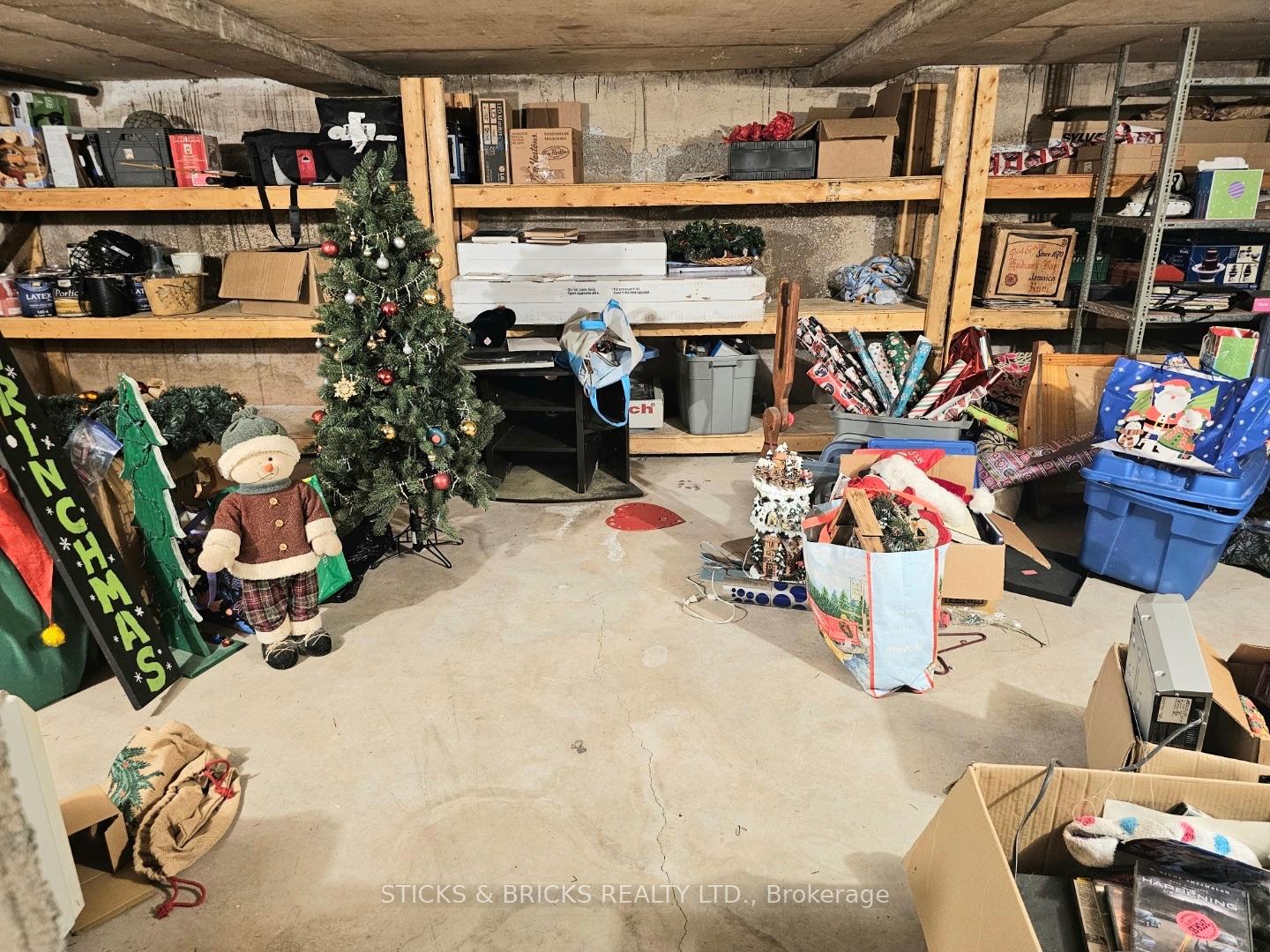 Photo 14 of 9195 Carl Road, Niagara Falls, Schisler — HOMEH
