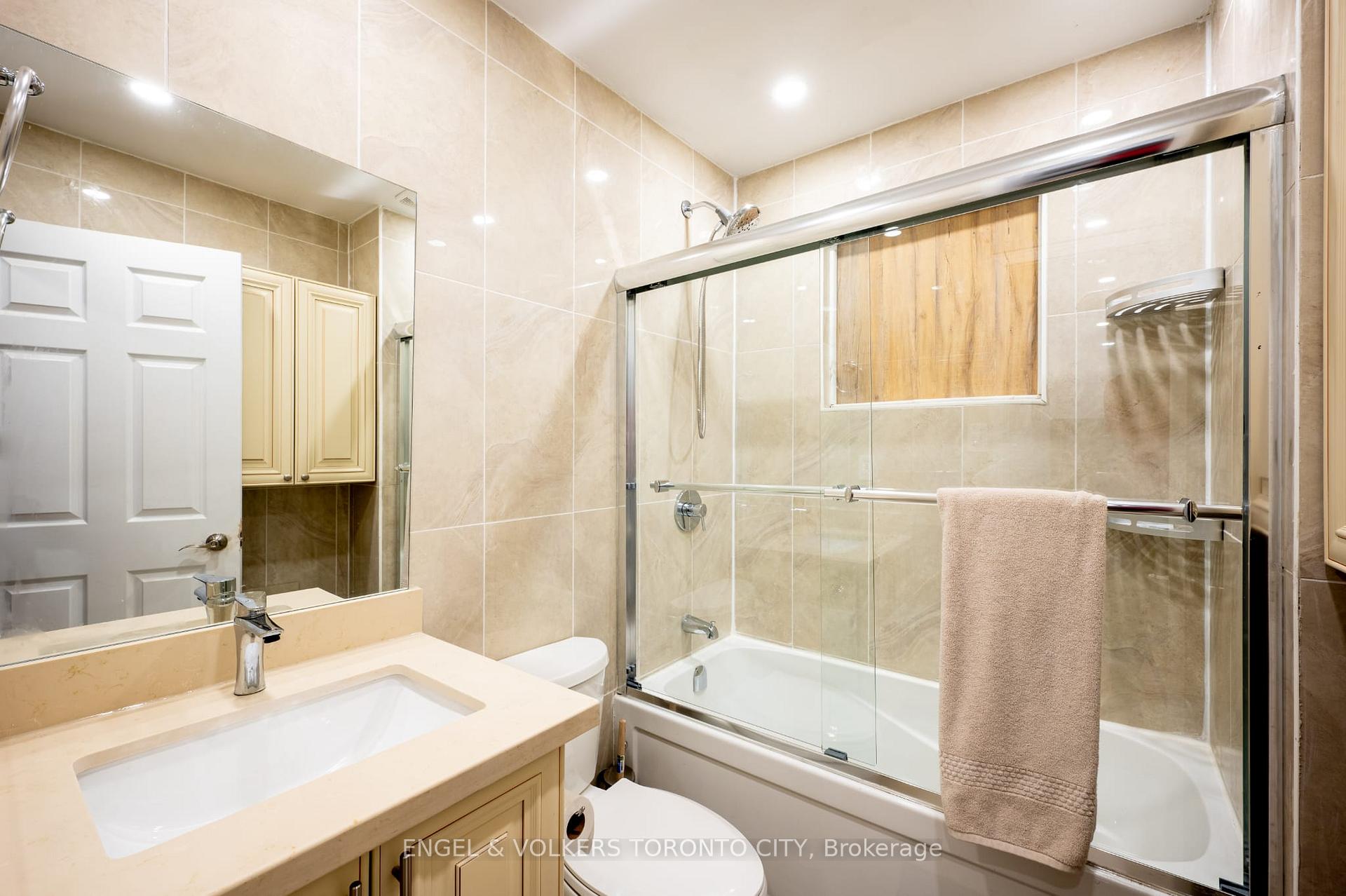 Photo 21 of 298 Seaton Street, Toronto, Cabbagetown-South St. James Town — HOMEH