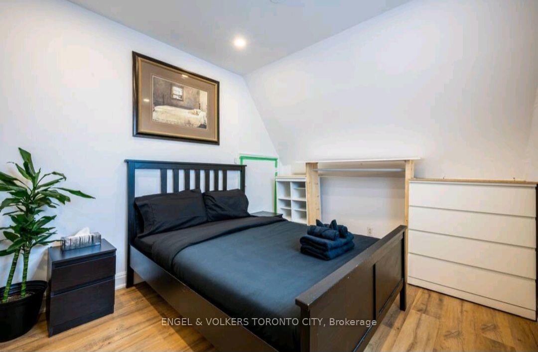 Photo 28 of 298 Seaton Street, Toronto, Cabbagetown-South St. James Town — HOMEH