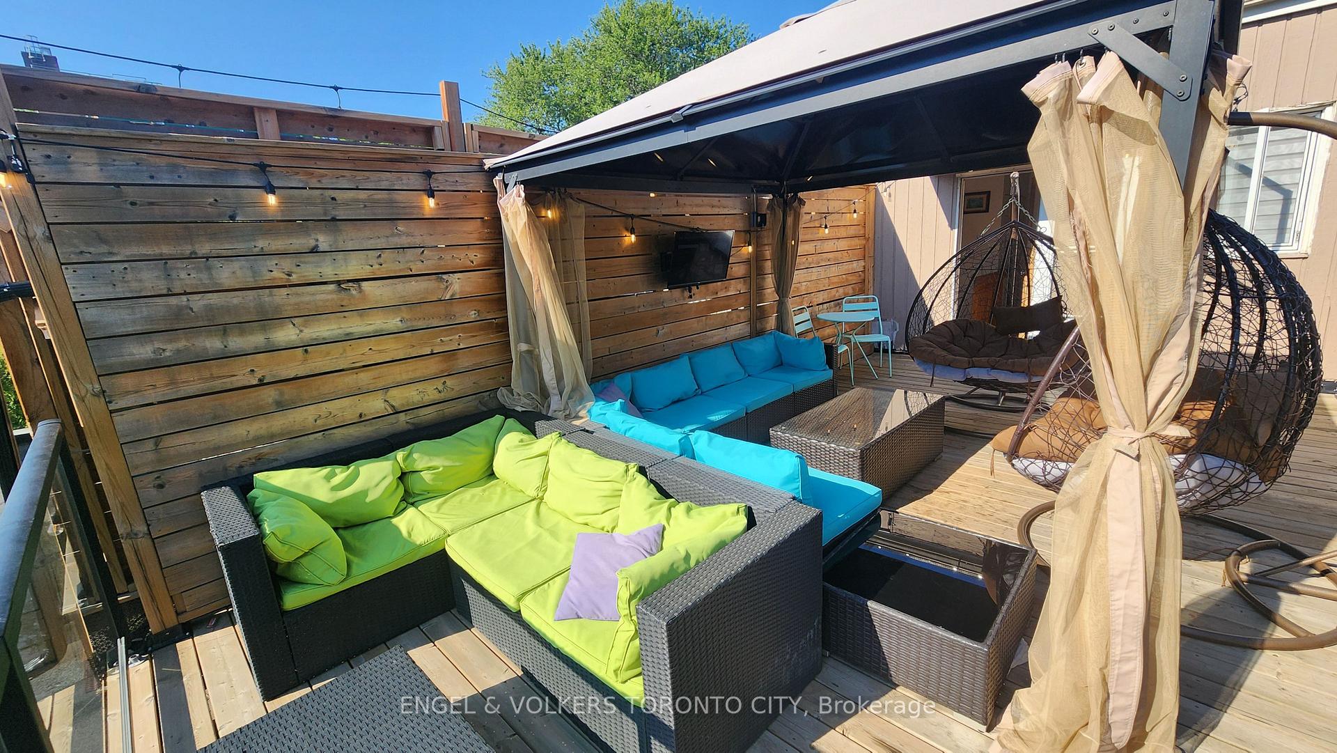 Photo 36 of 298 Seaton Street, Toronto, Cabbagetown-South St. James Town — HOMEH