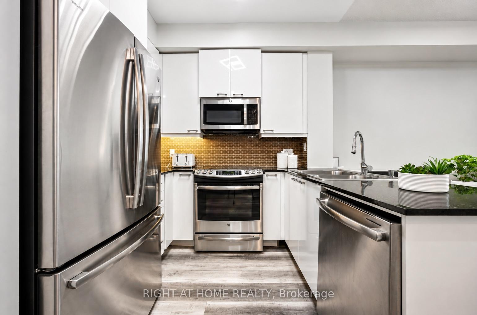 Photo of Unit 607, 1328 Birchmount Road