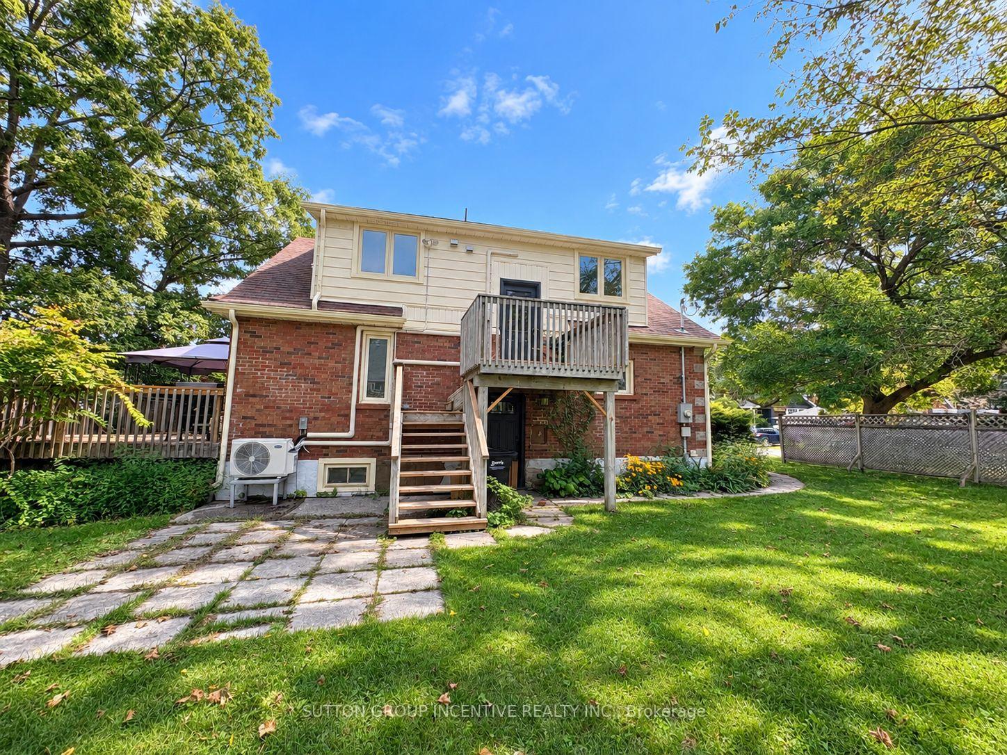 Photo 2 of Unit Upper, 20 Bayview Drive, Barrie, Allandale — HOMEH