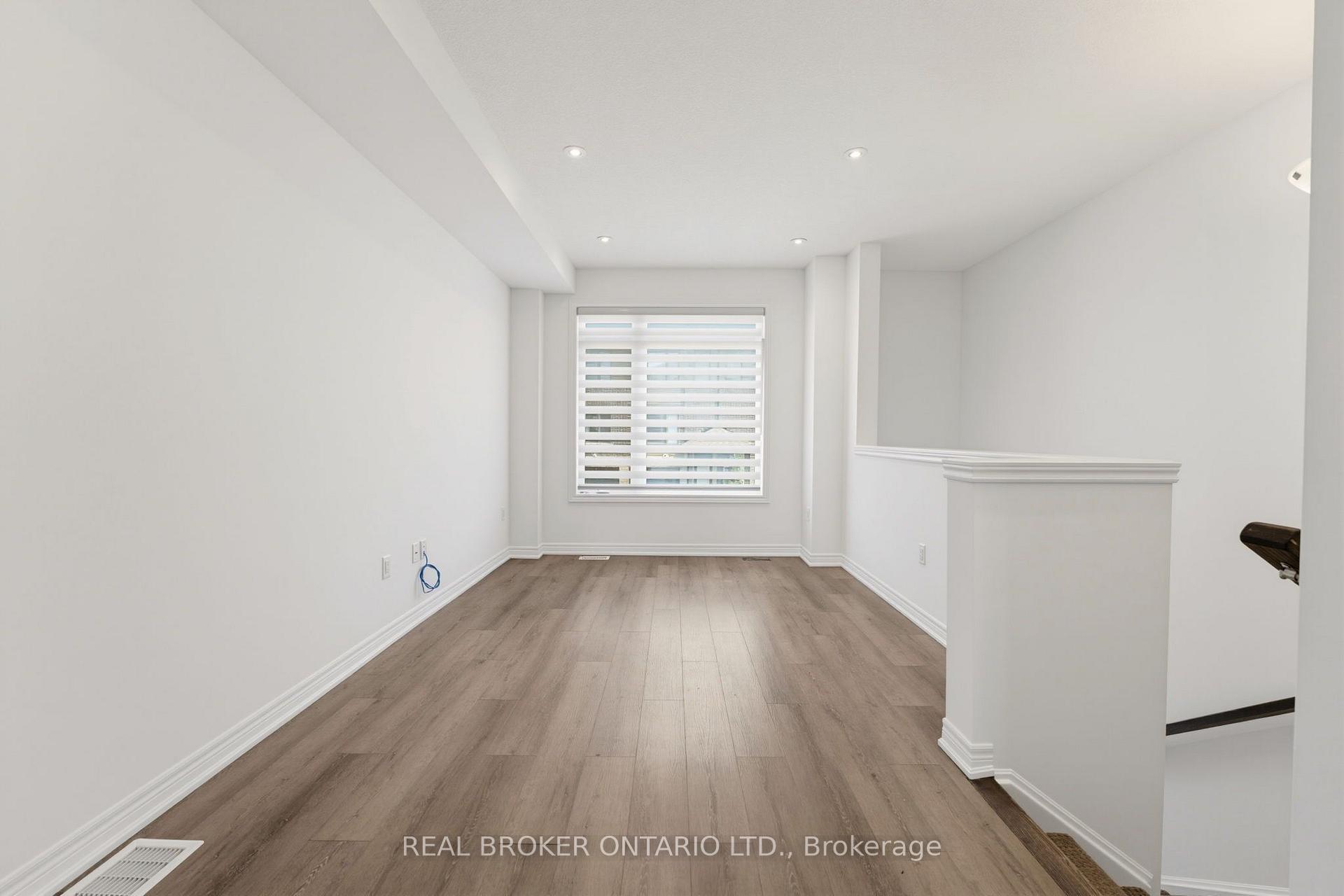 Photo 4 of 120 Court Drive, Brant, Paris — HOMEH