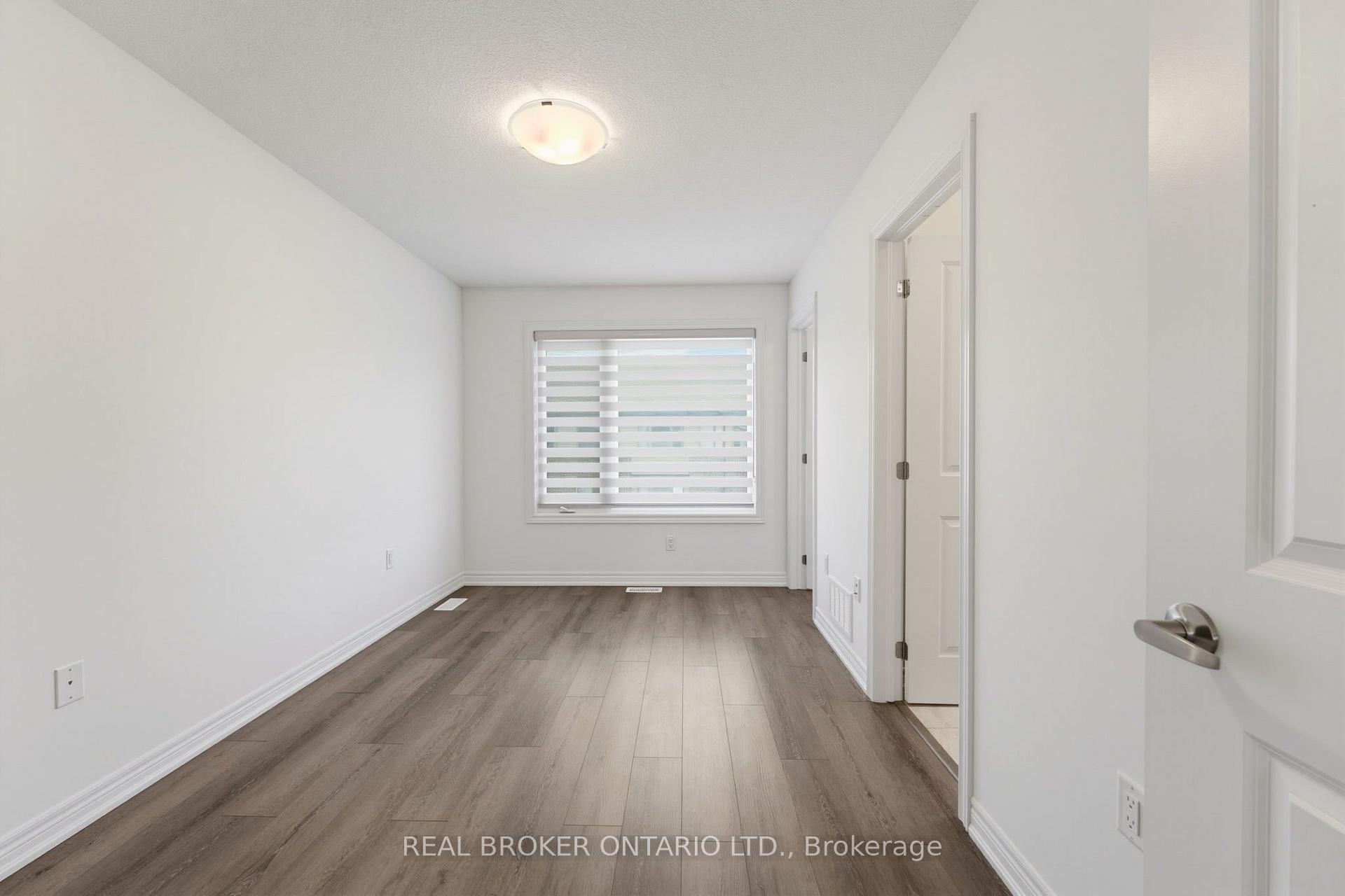 Photo 15 of 120 Court Drive, Brant, Paris — HOMEH