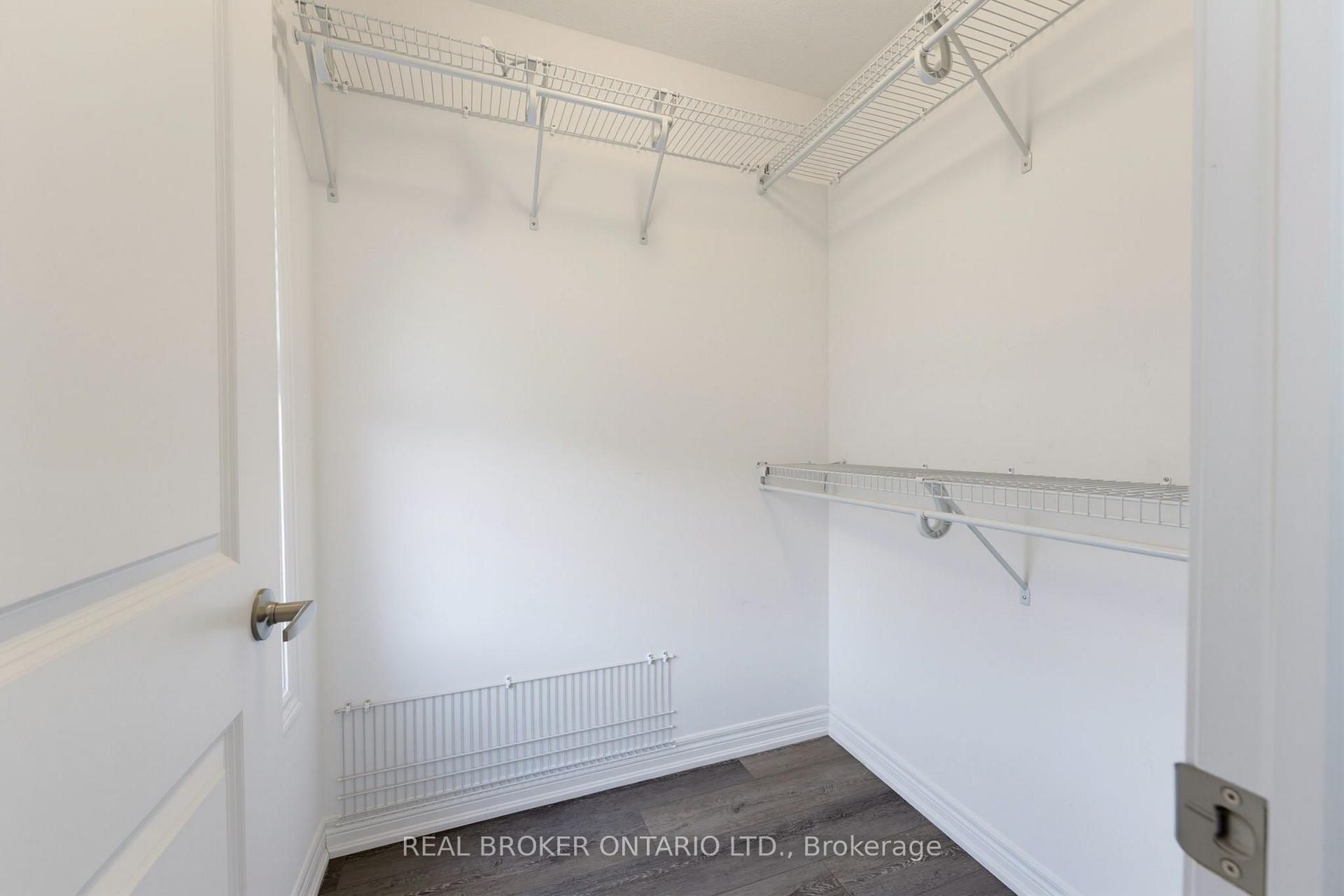 Photo 16 of 120 Court Drive, Brant, Paris — HOMEH