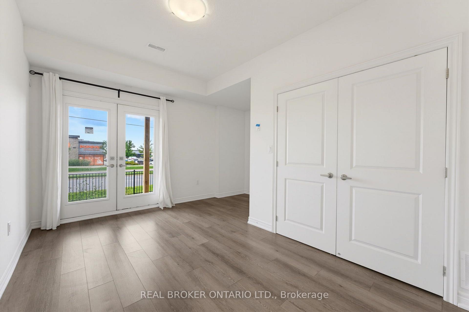Photo 23 of 120 Court Drive, Brant, Paris — HOMEH