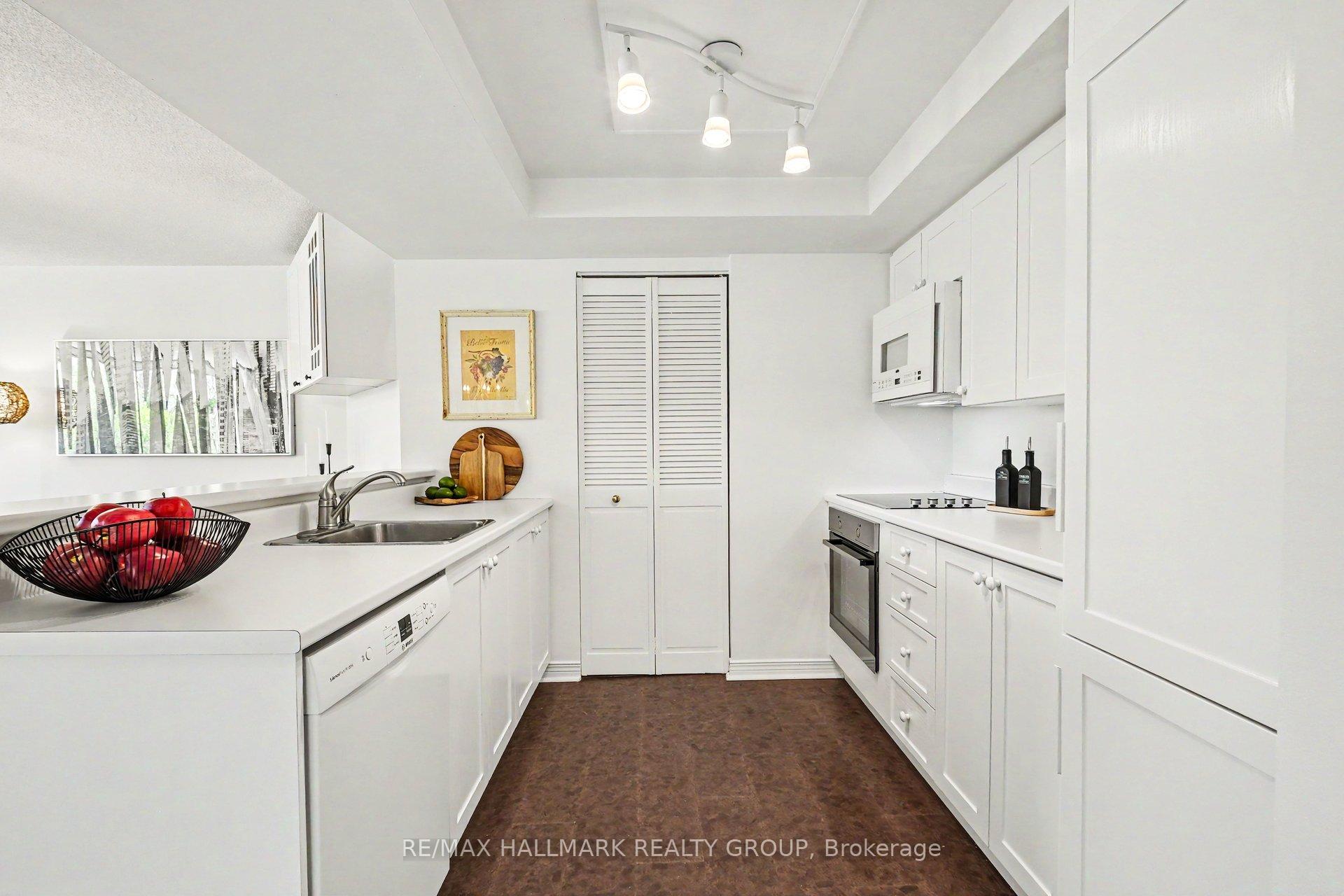 Photo 12 of Unit 103, 30 Charlevoix Street, Ottawa, Vanier — HOMEH