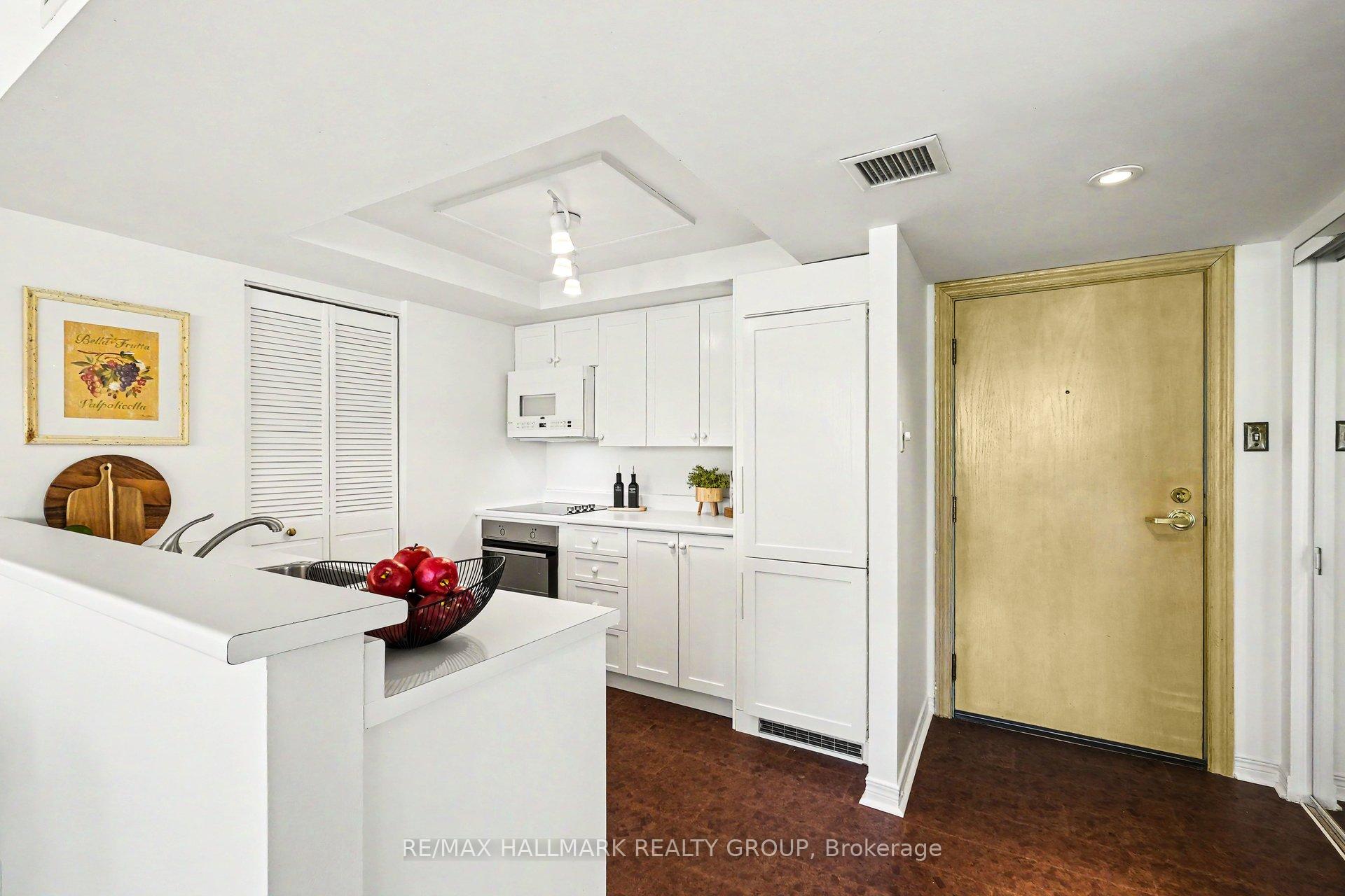Photo 14 of Unit 103, 30 Charlevoix Street, Ottawa, Vanier — HOMEH