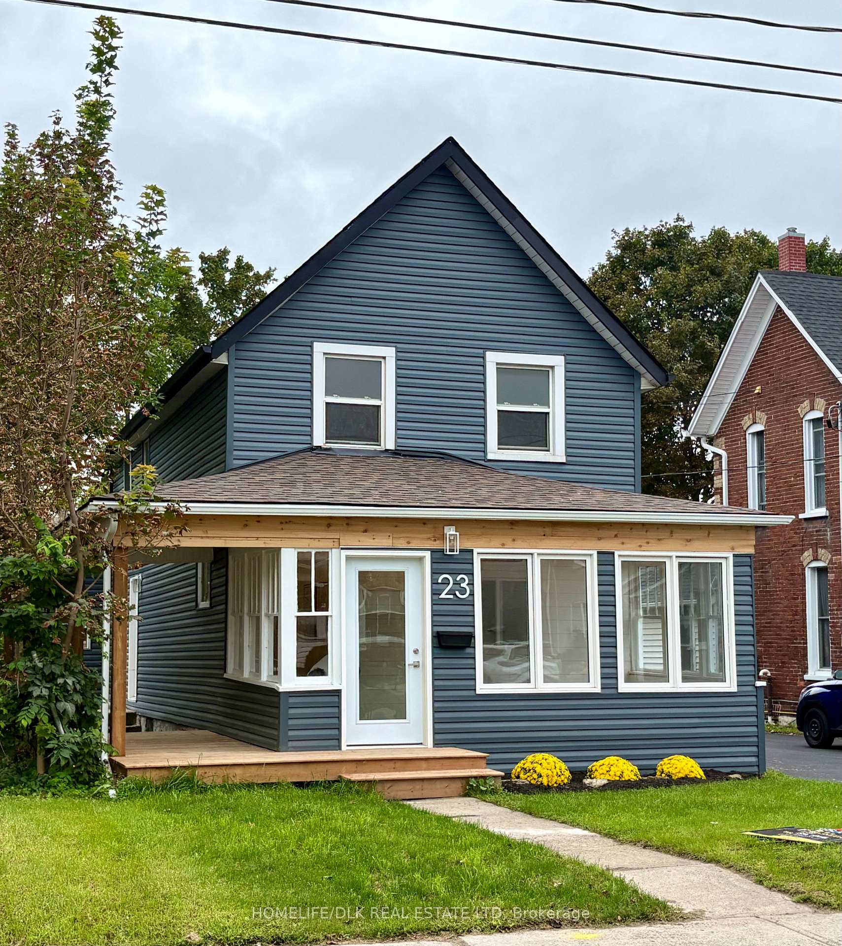 Photo 2 of 23 Strathcona Street, Smiths Falls, Smiths Falls — HOMEH