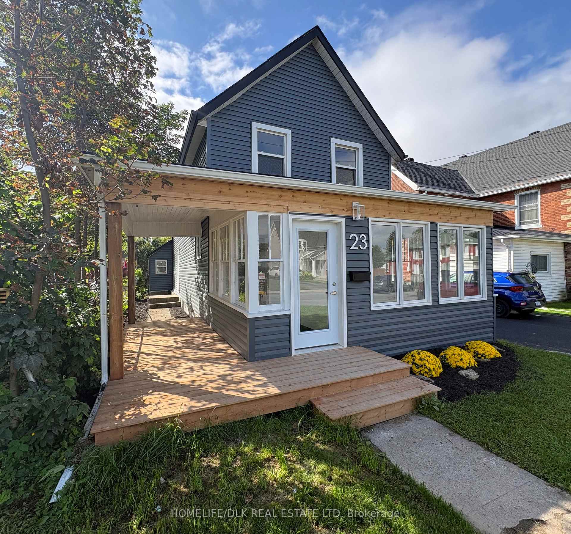 Photo 3 of 23 Strathcona Street, Smiths Falls, Smiths Falls — HOMEH