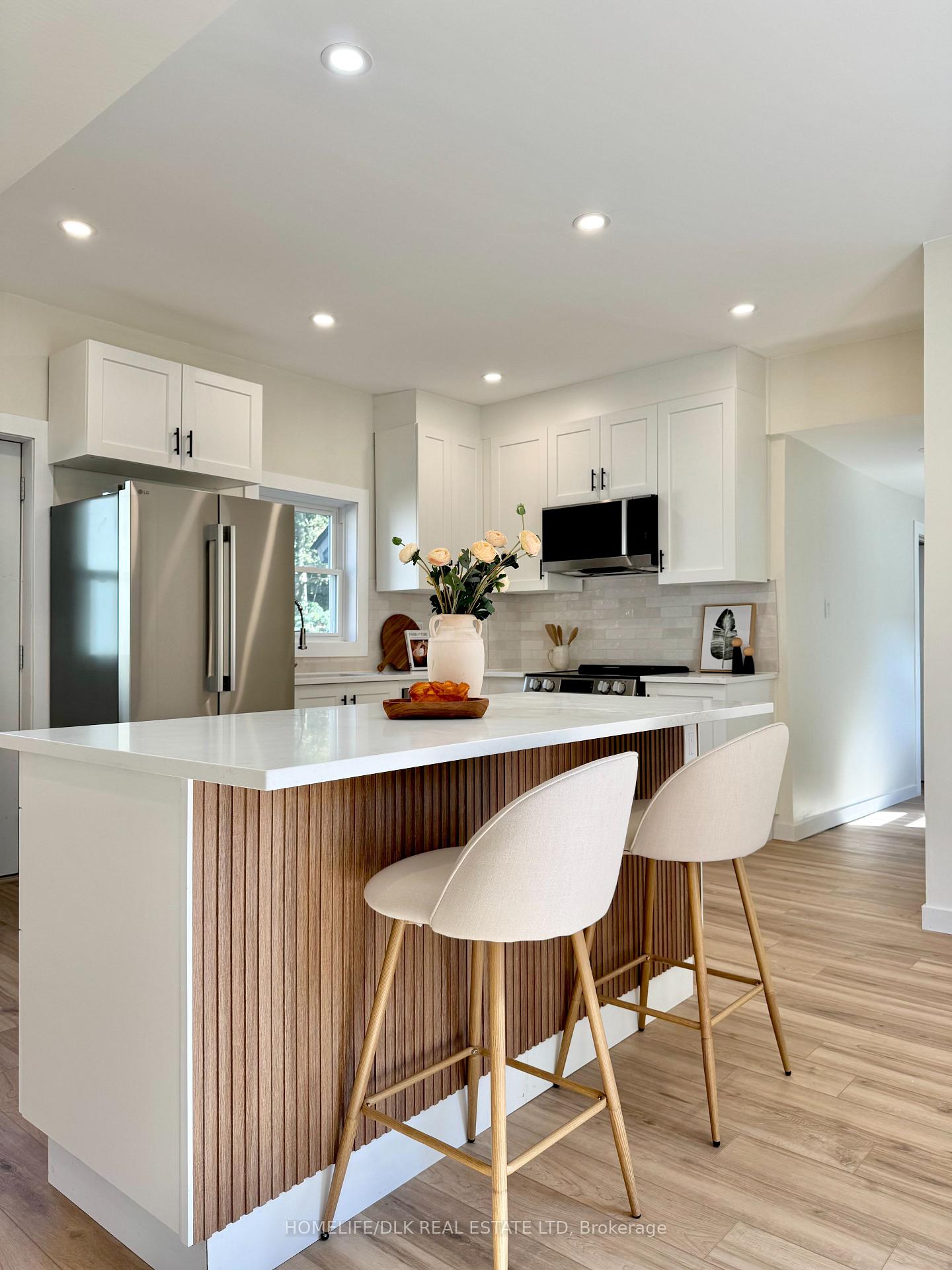 Photo 10 of 23 Strathcona Street, Smiths Falls, Smiths Falls — HOMEH