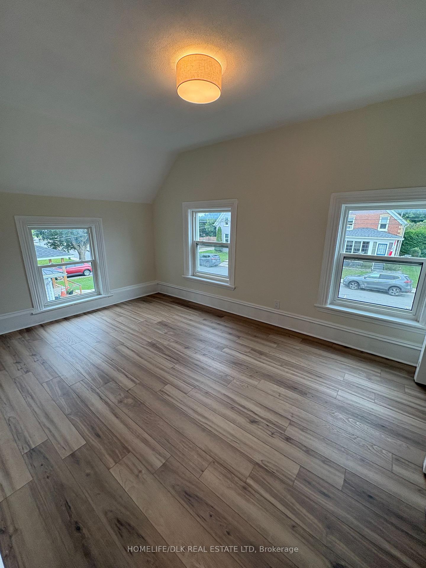 Photo 31 of 23 Strathcona Street, Smiths Falls, Smiths Falls — HOMEH