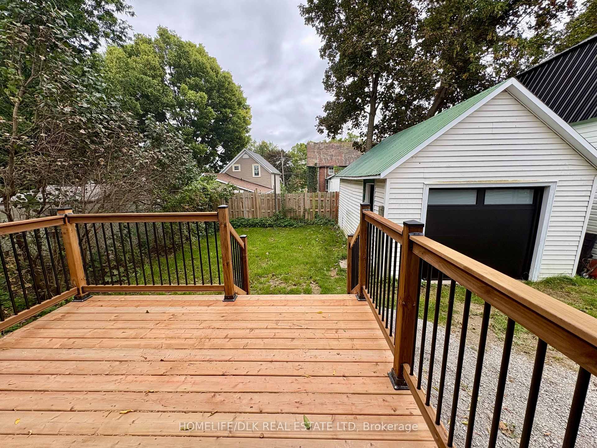 Photo 33 of 23 Strathcona Street, Smiths Falls, Smiths Falls — HOMEH